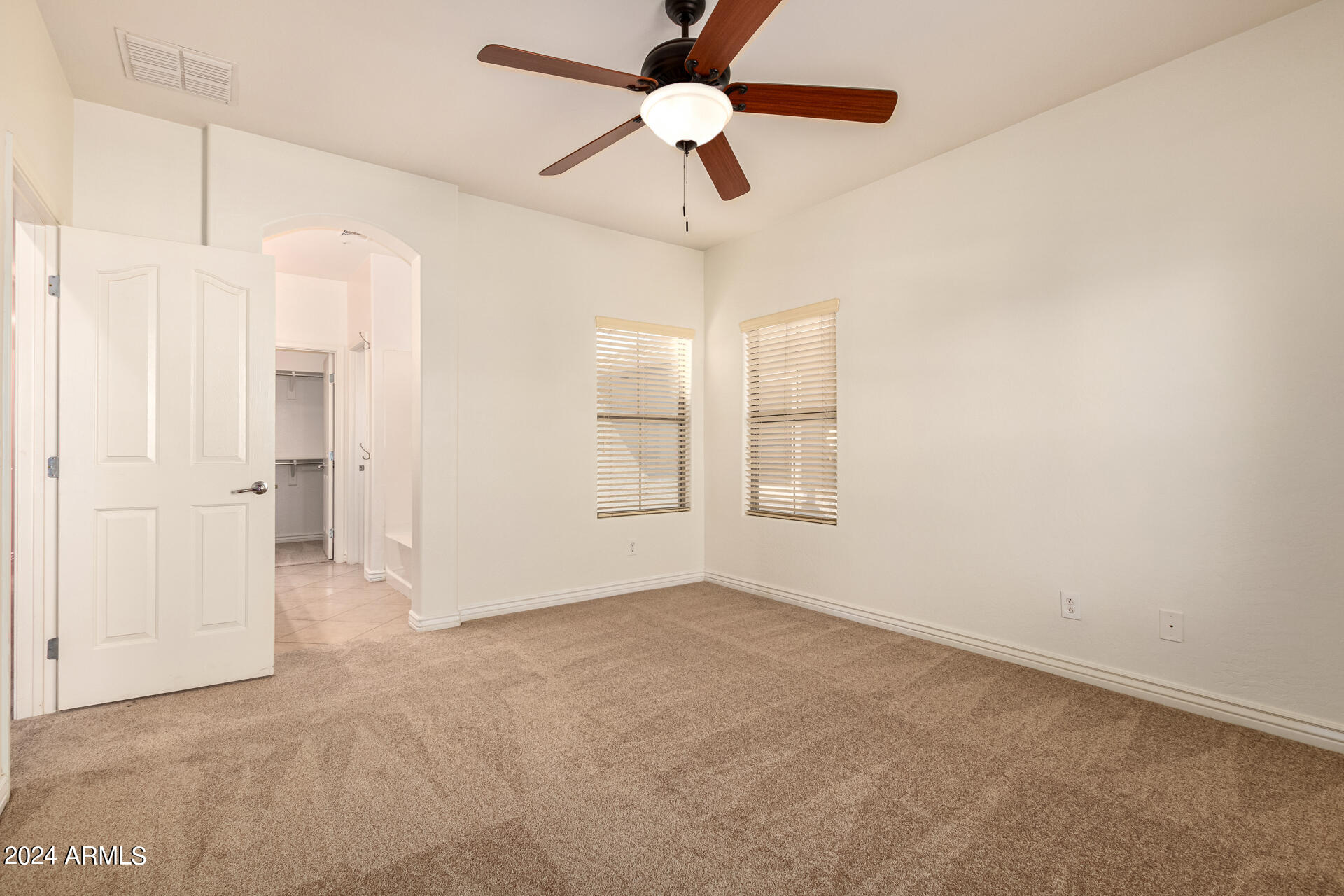 3068 E TAMARISK Street