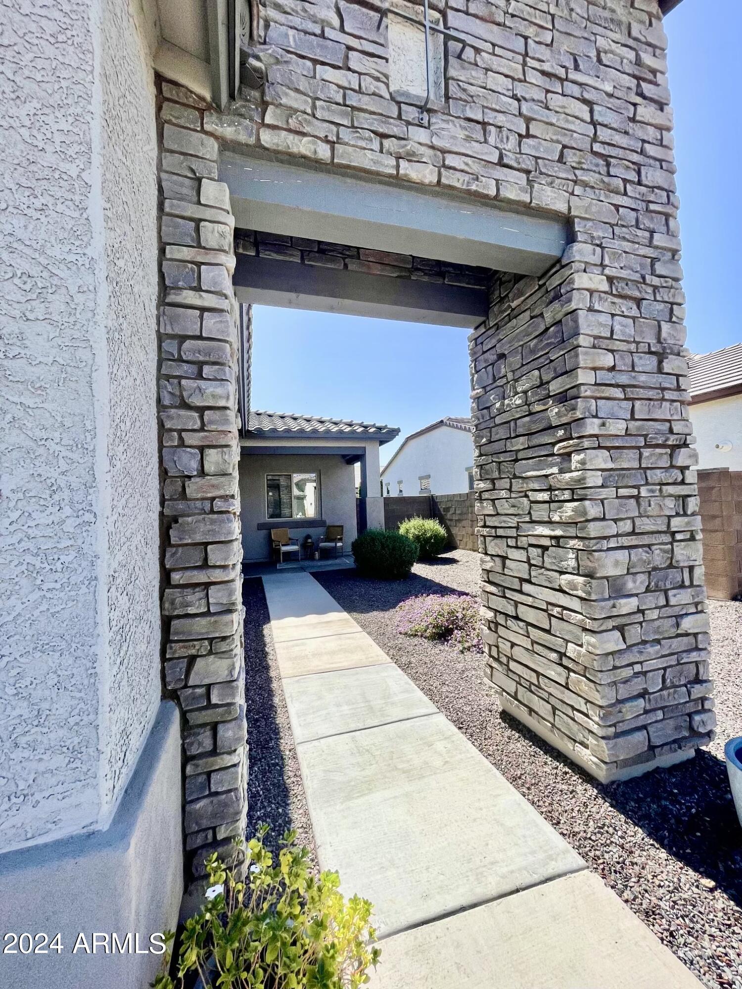 17243 W ECHO Lane