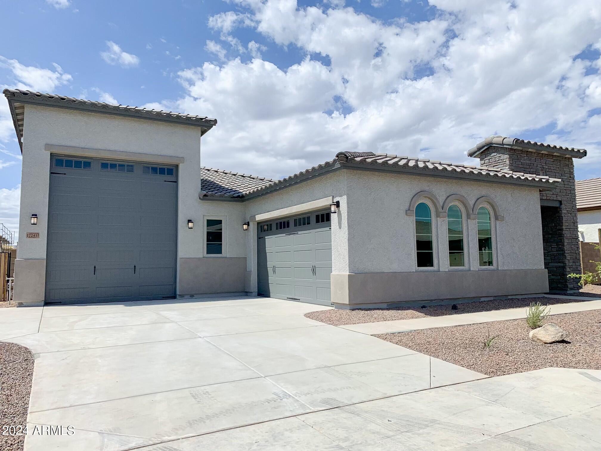 17243 W ECHO Lane