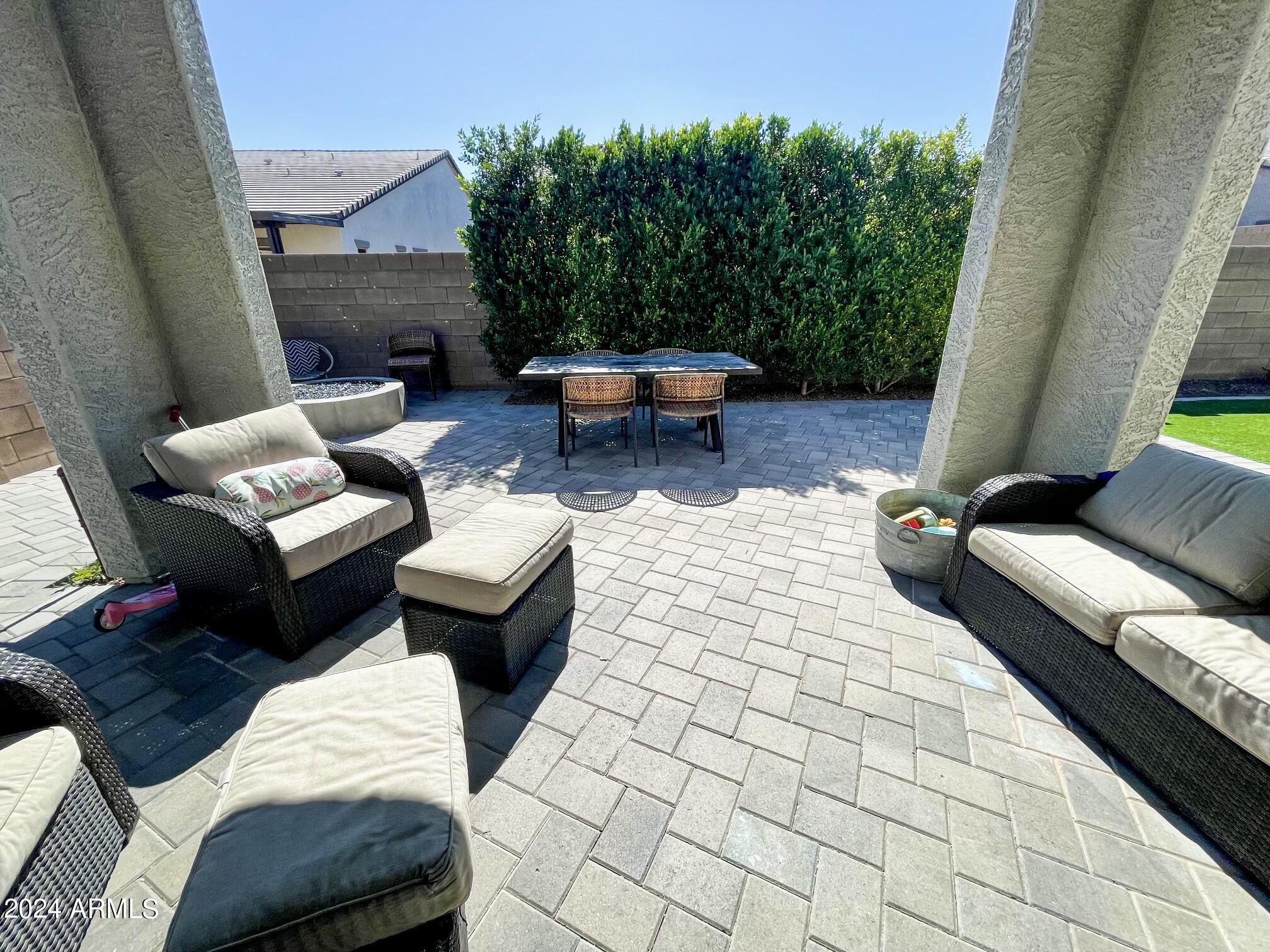 17243 W ECHO Lane