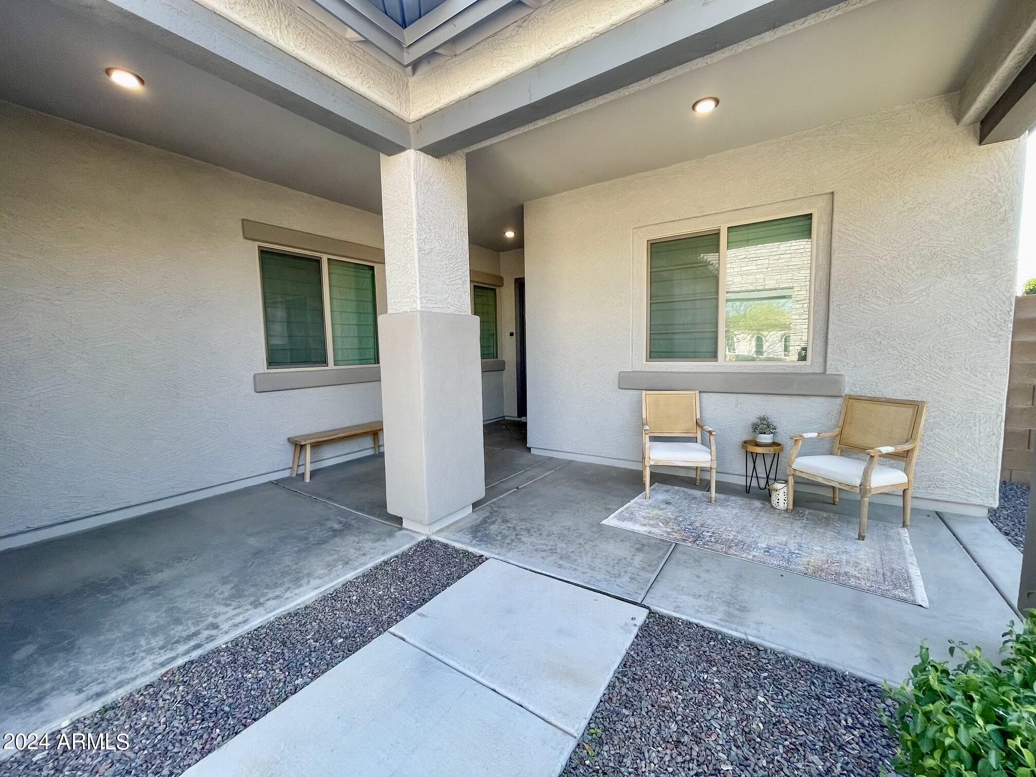 17243 W ECHO Lane