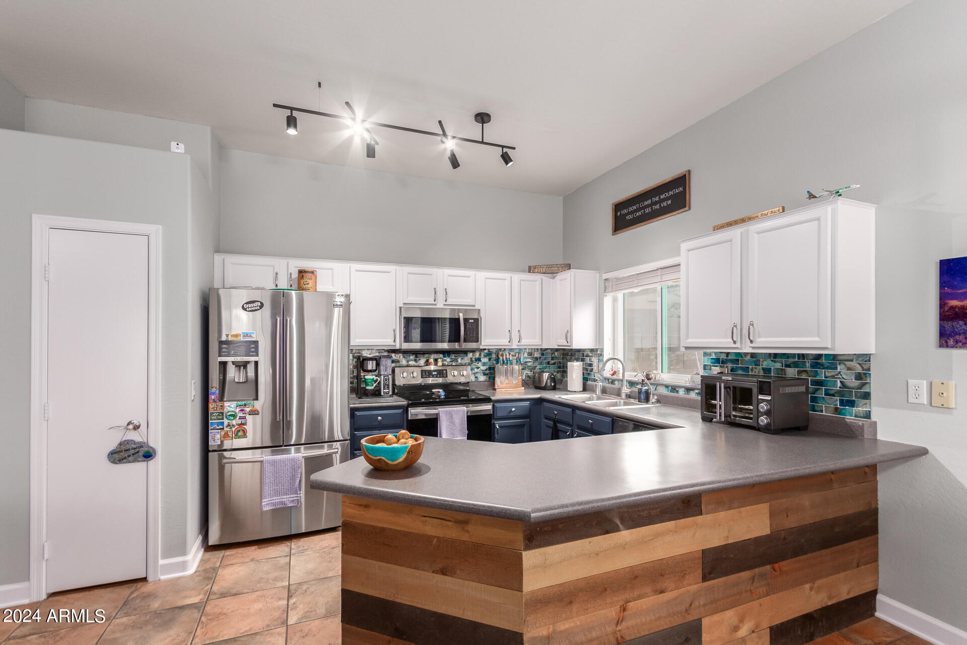 6727 S COFFEE FLAT Trail