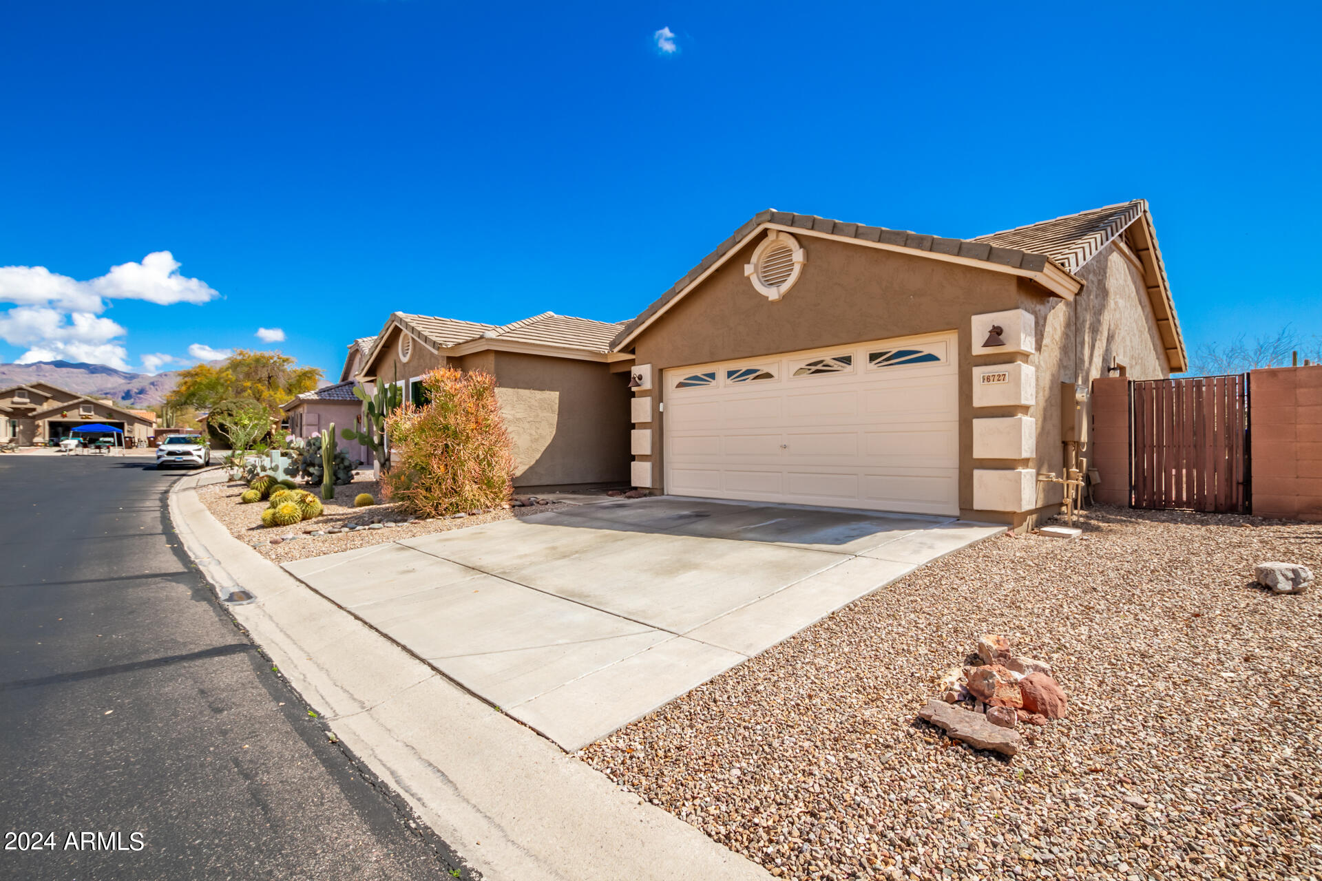 6727 S COFFEE FLAT Trail