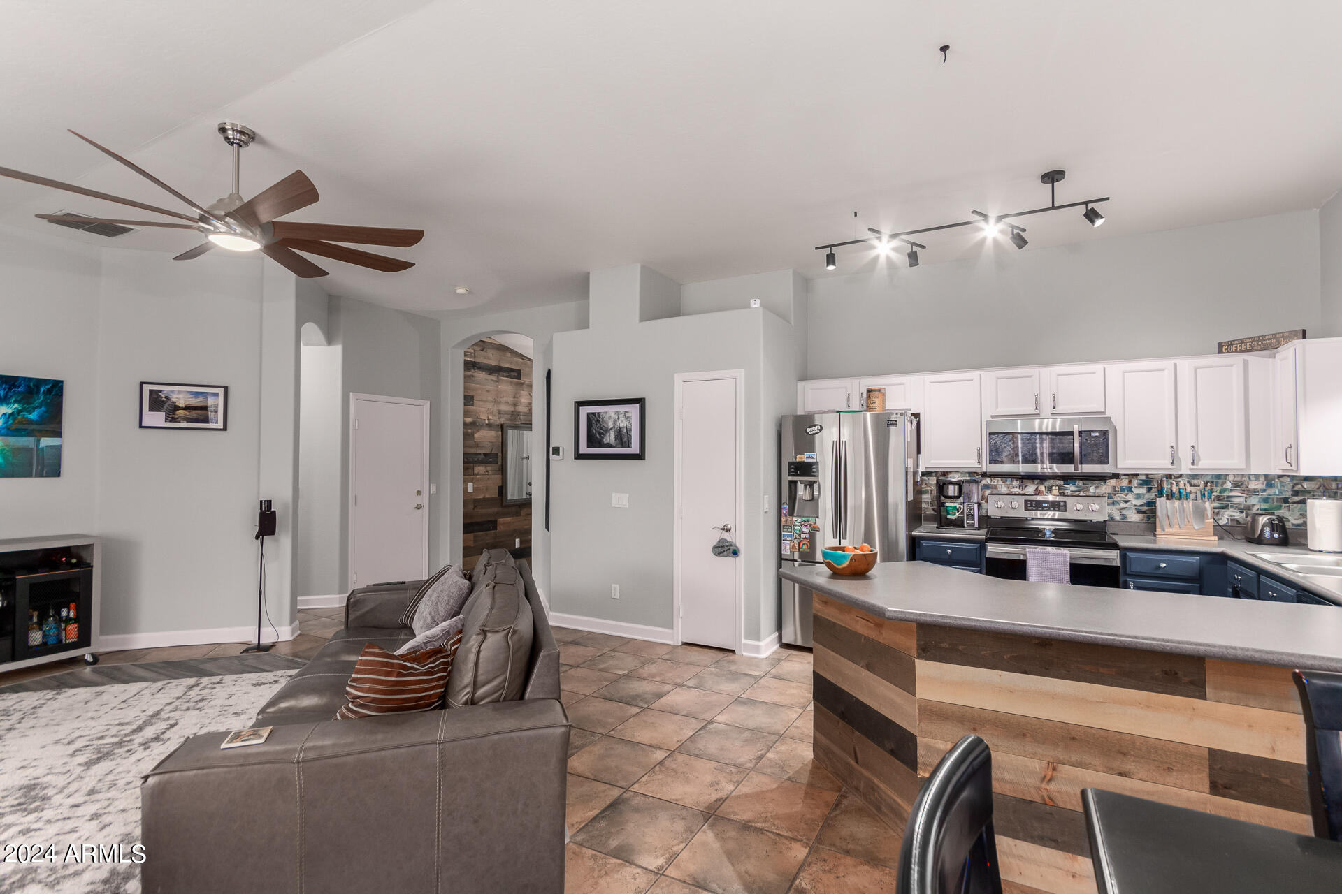 6727 S COFFEE FLAT Trail