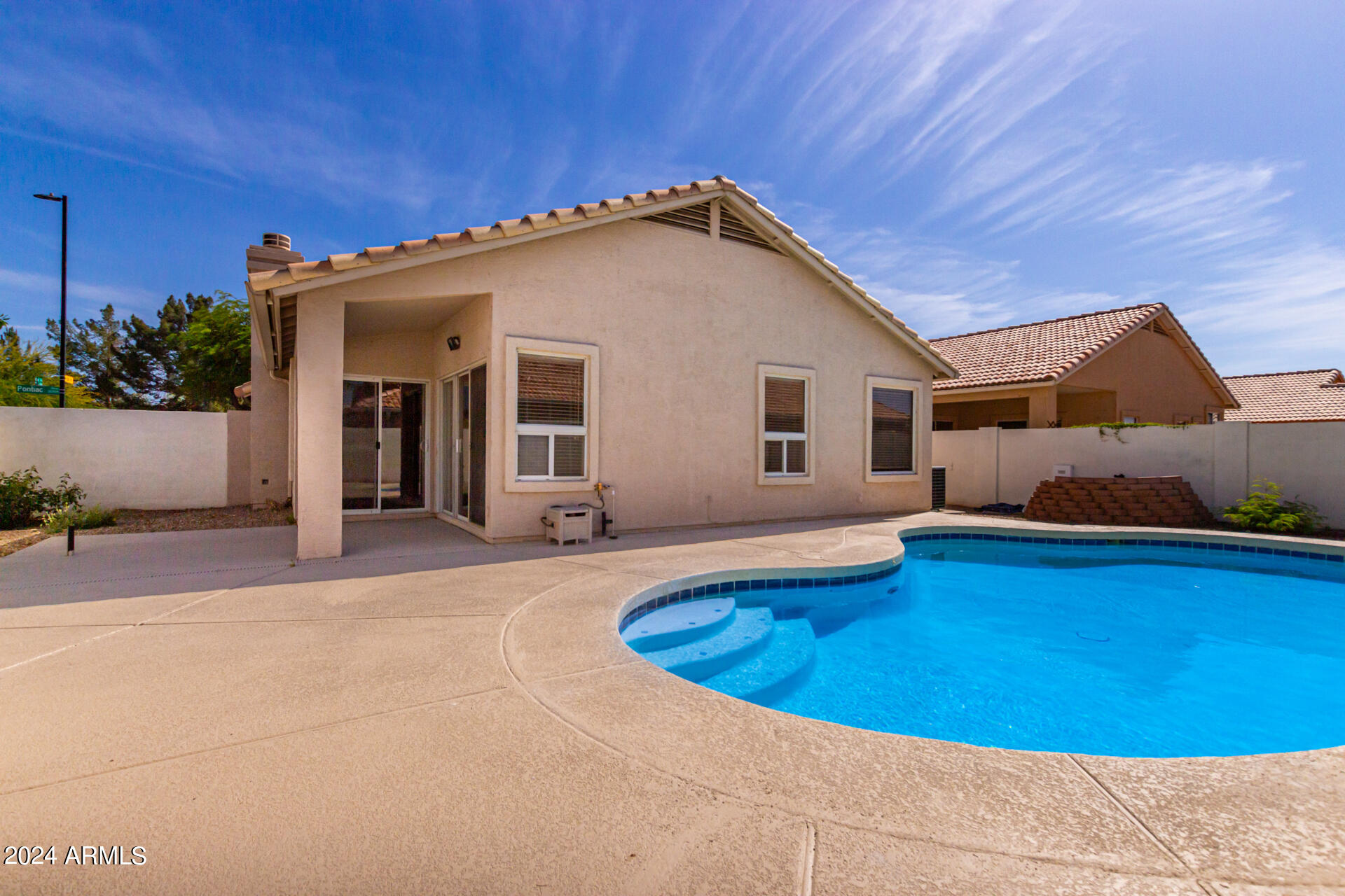 5252 W PONTIAC Drive
