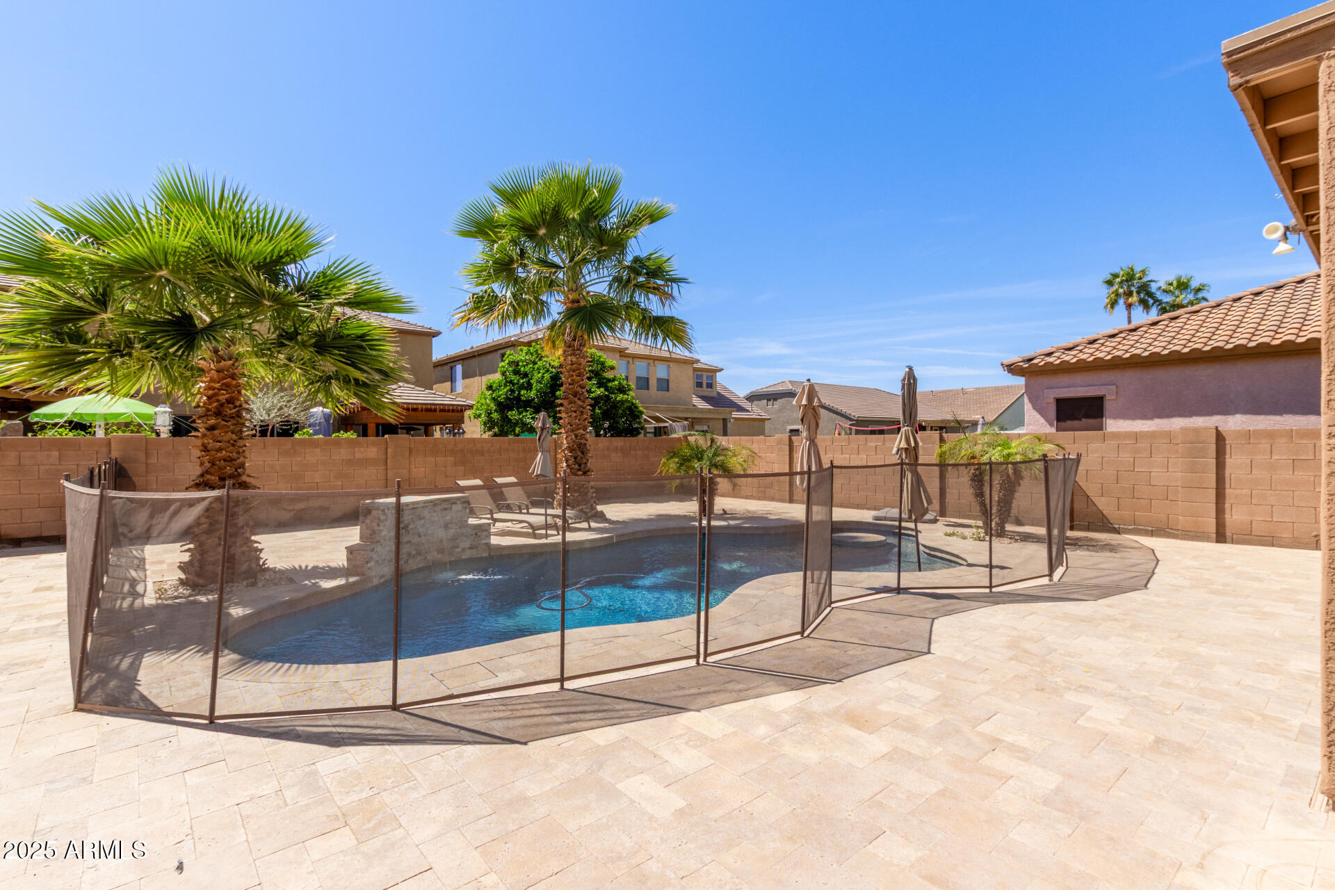 3437 E KINGBIRD Place