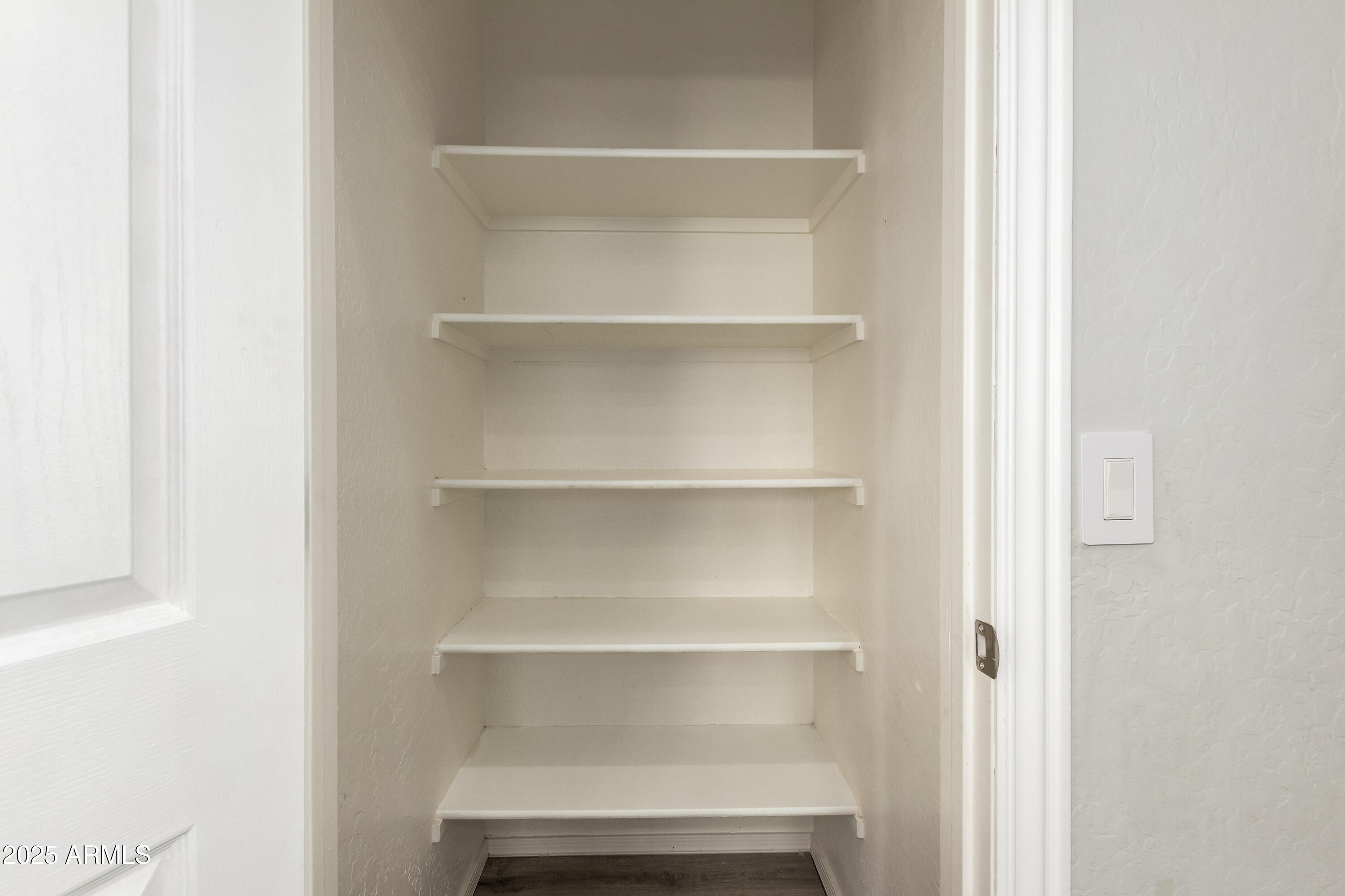 3437 E KINGBIRD Place