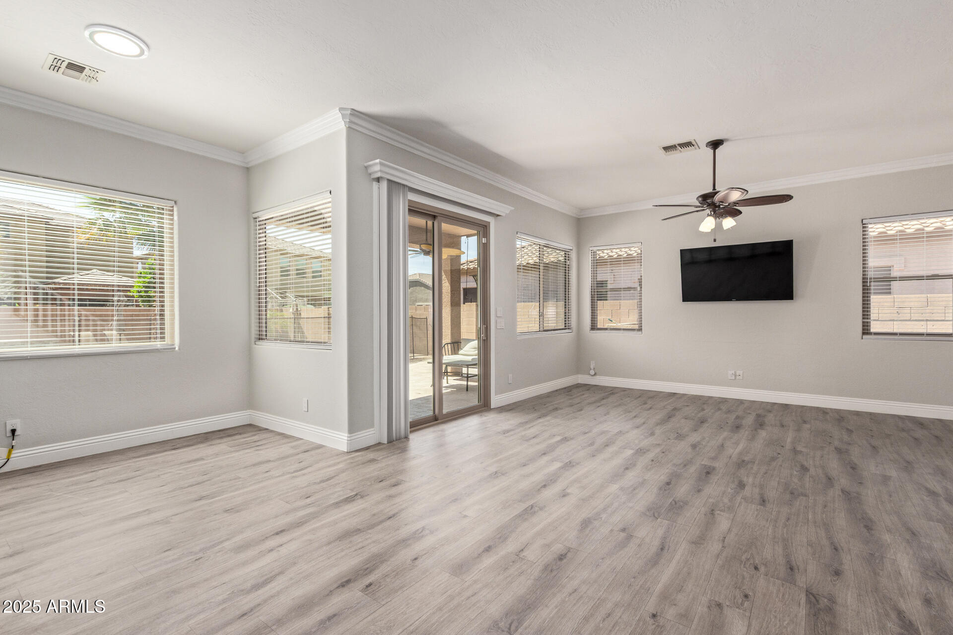 3437 E KINGBIRD Place