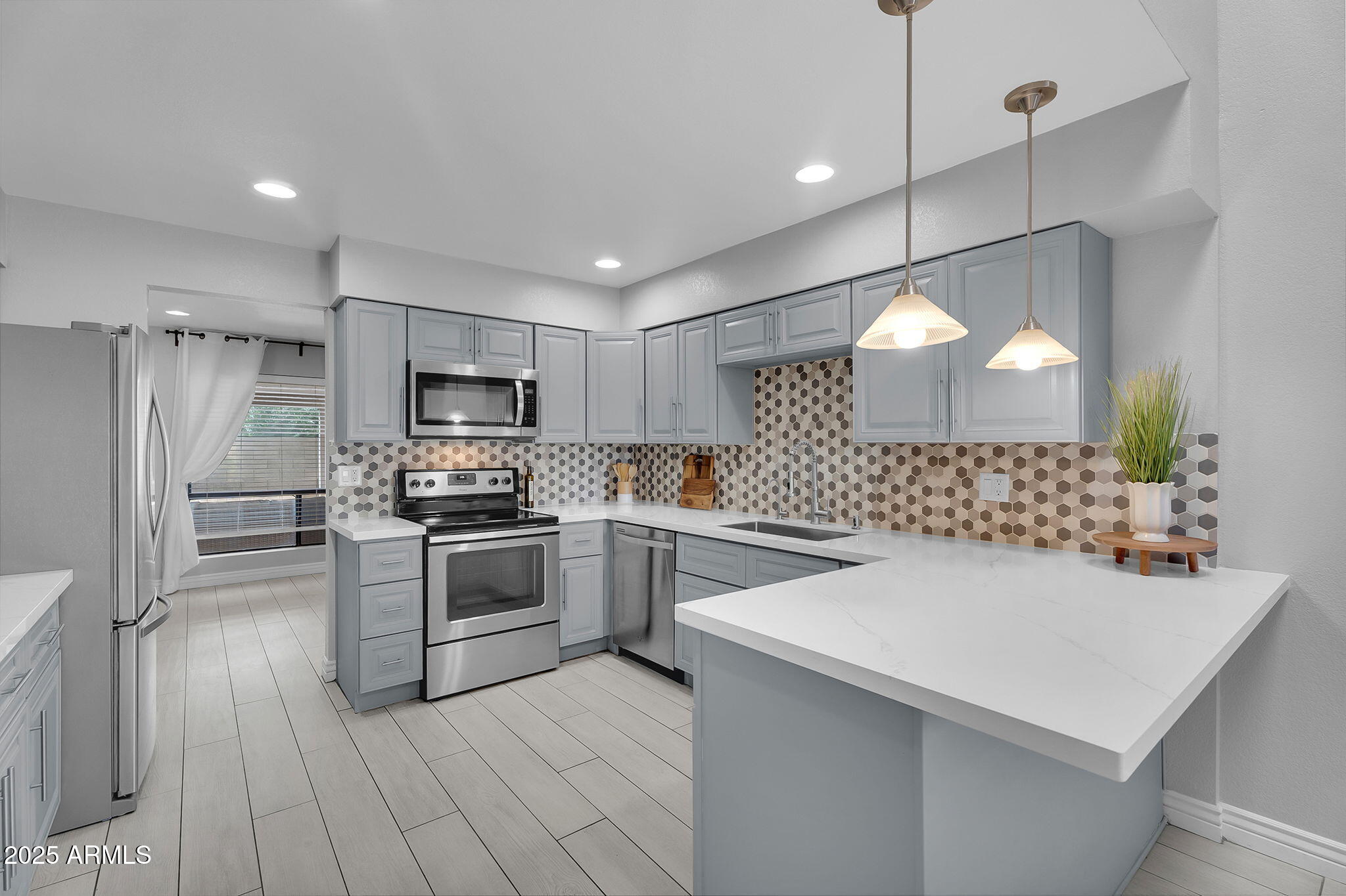 2312 S FOREST Avenue