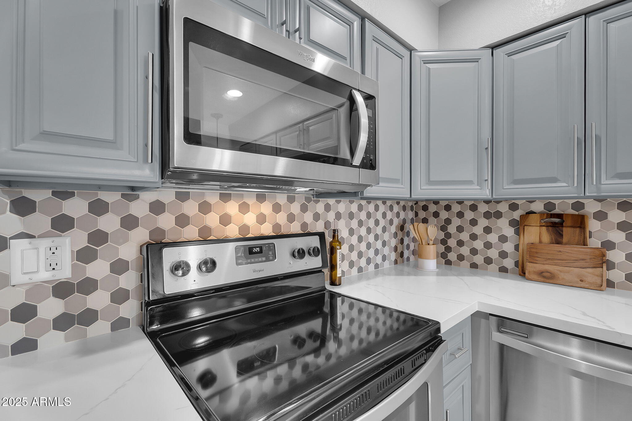 2312 S FOREST Avenue