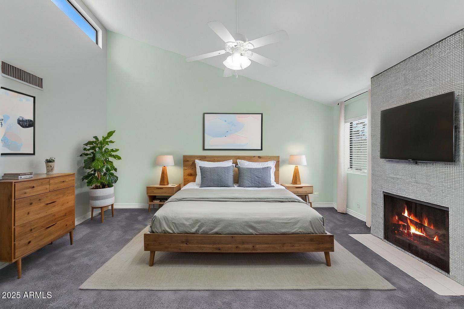 2312 S FOREST Avenue