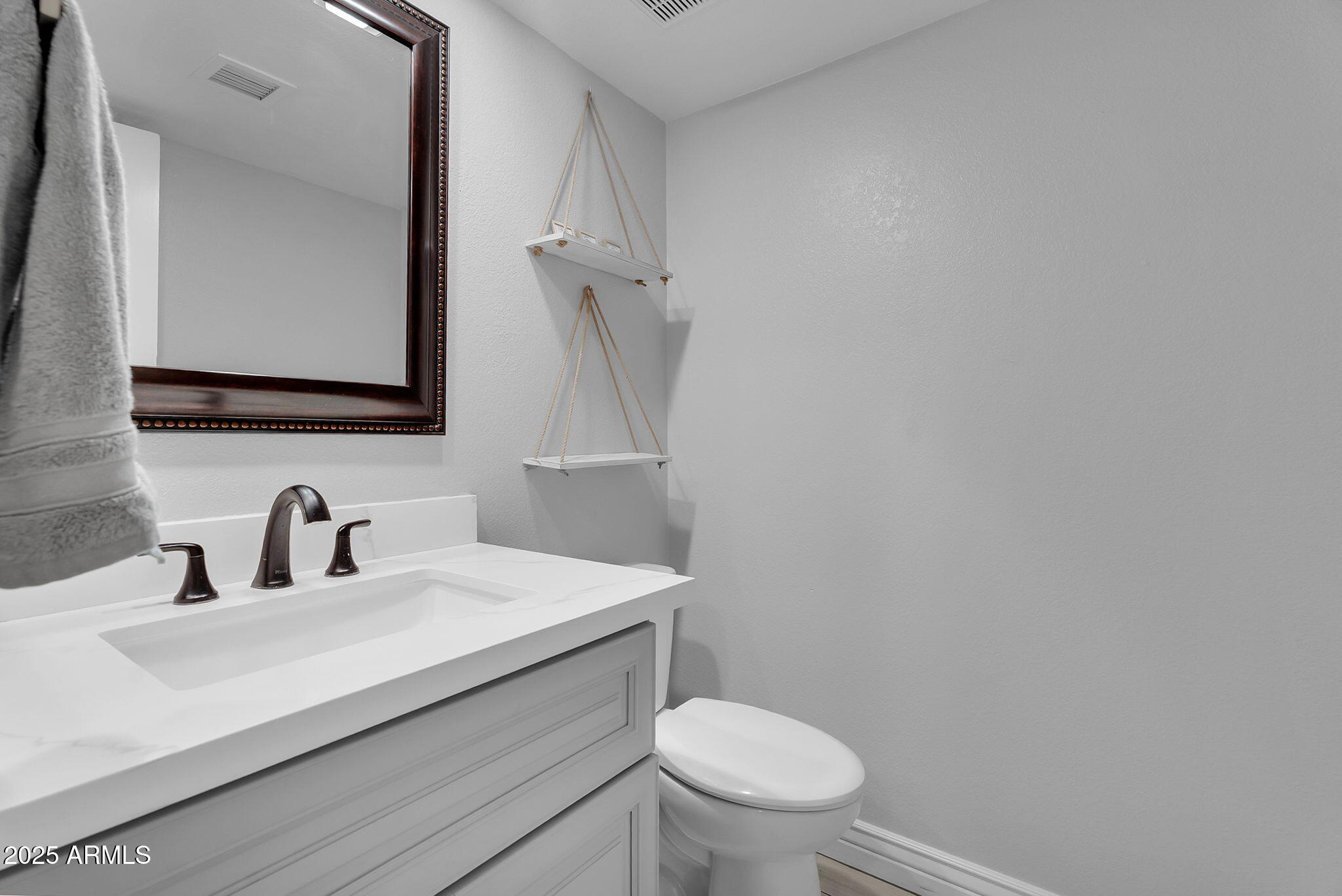 2312 S FOREST Avenue