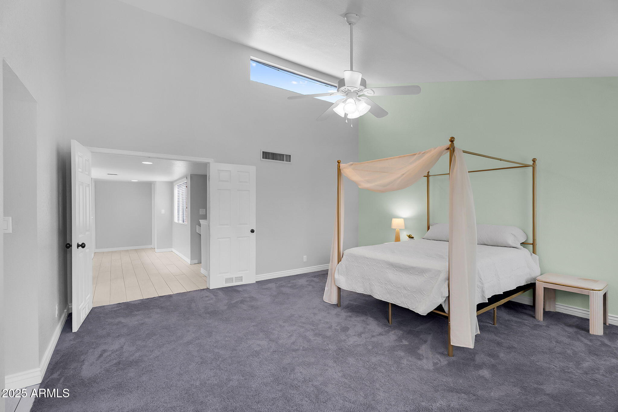 2312 S FOREST Avenue