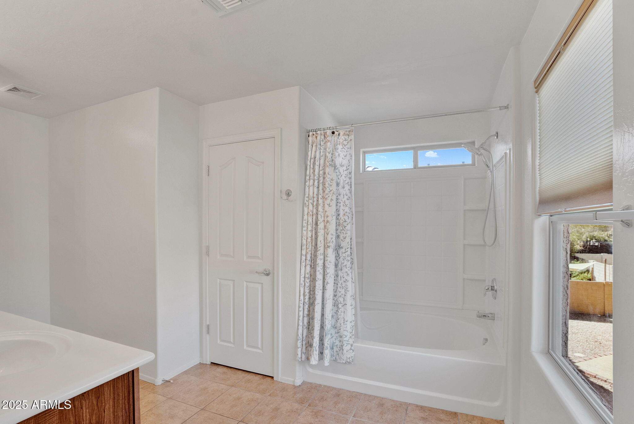 3460 E HARWELL Road, Gilbert