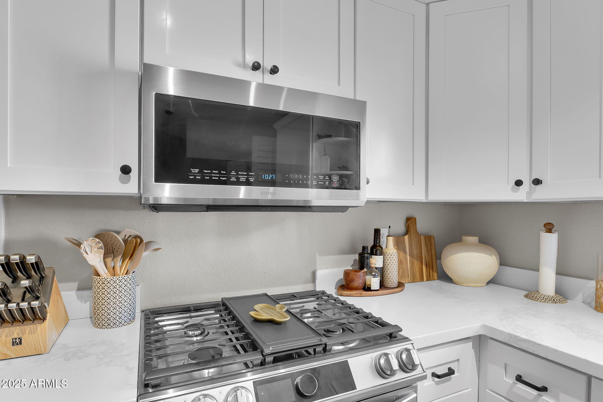 4520 E LONE CACTUS Drive