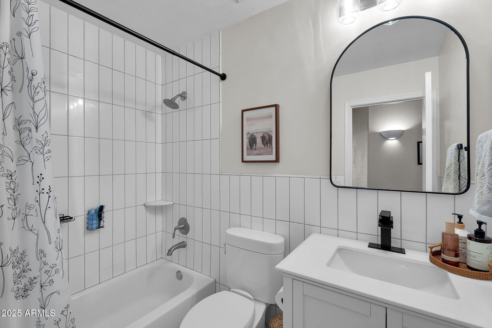 4520 E LONE CACTUS Drive