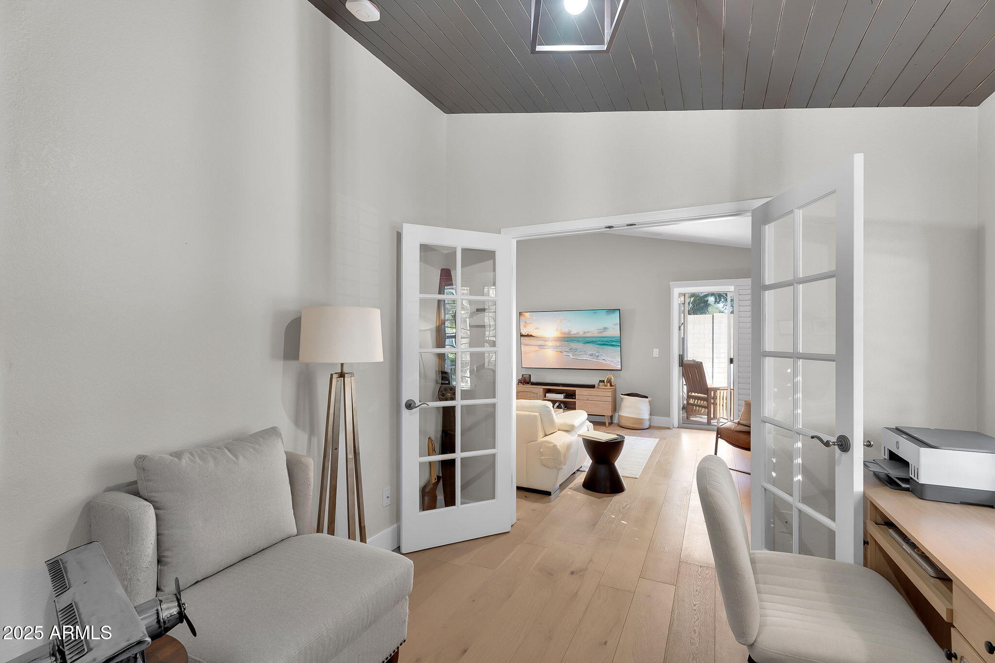 4520 E LONE CACTUS Drive