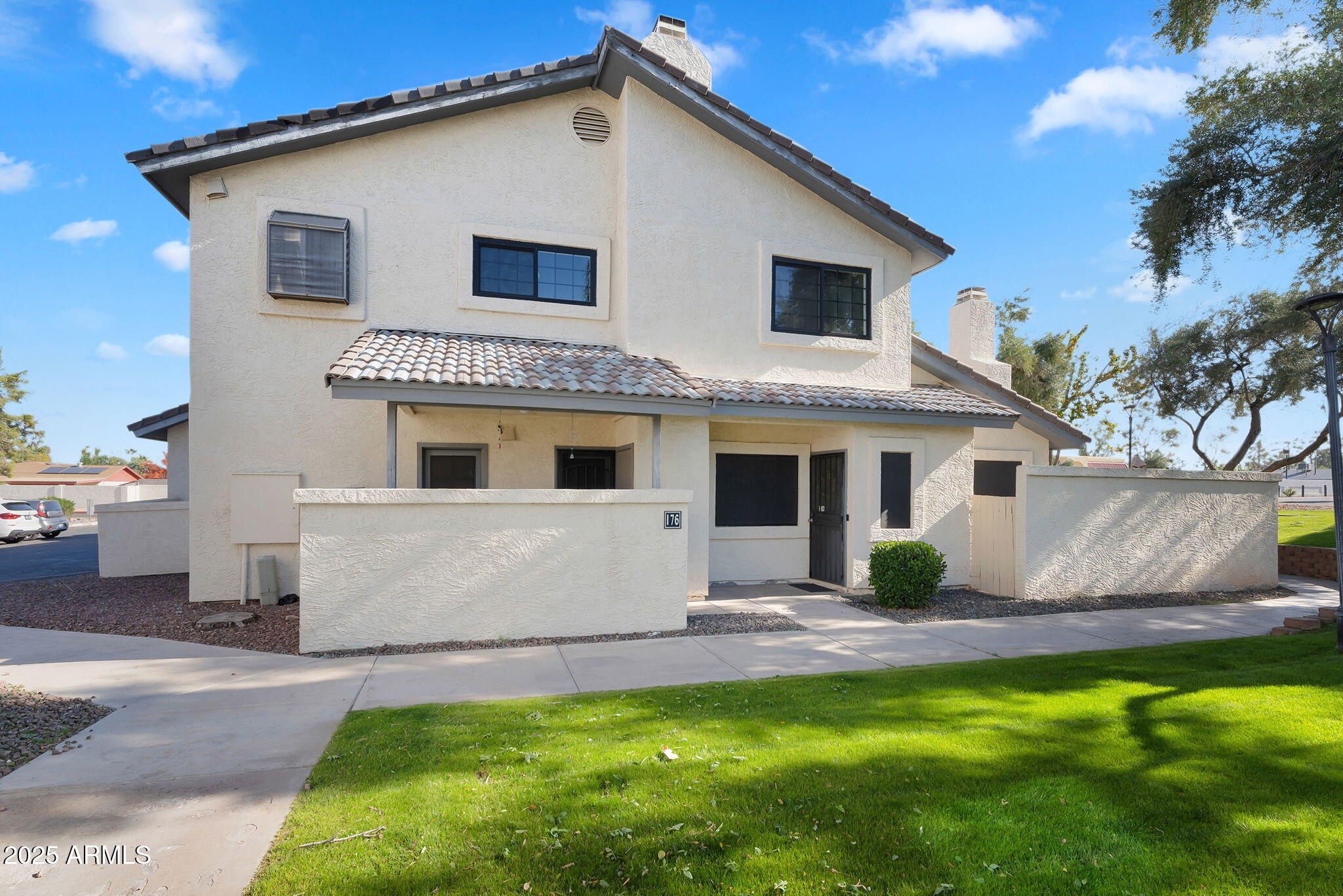 1222 W BASELINE Road 176