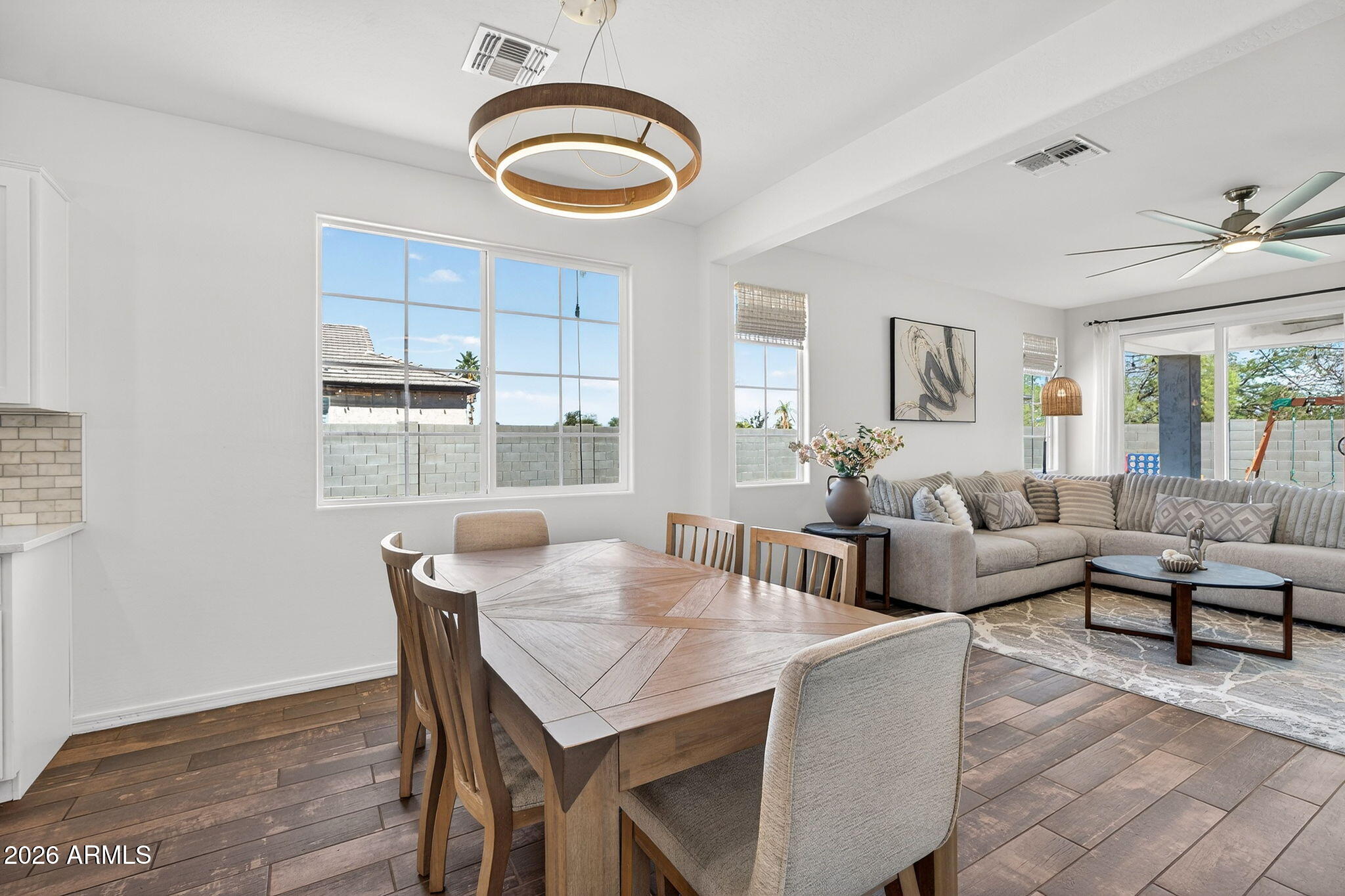 8450 W MEDLOCK Drive