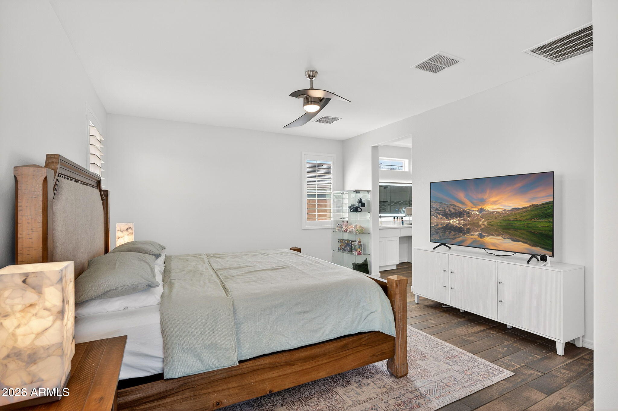 8450 W MEDLOCK Drive