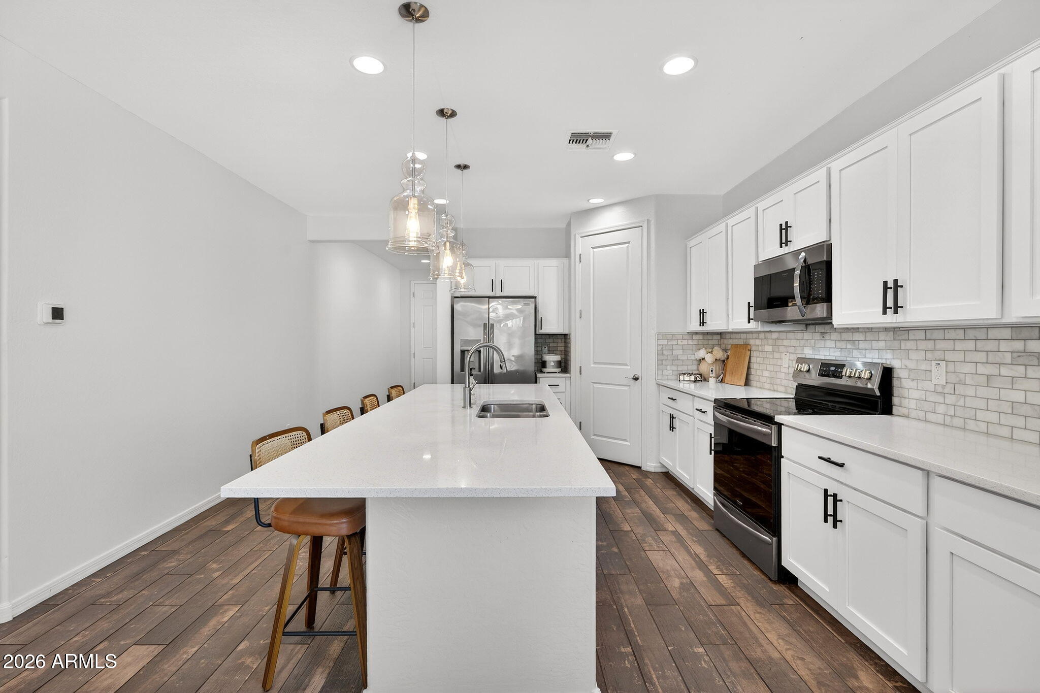 8450 W MEDLOCK Drive