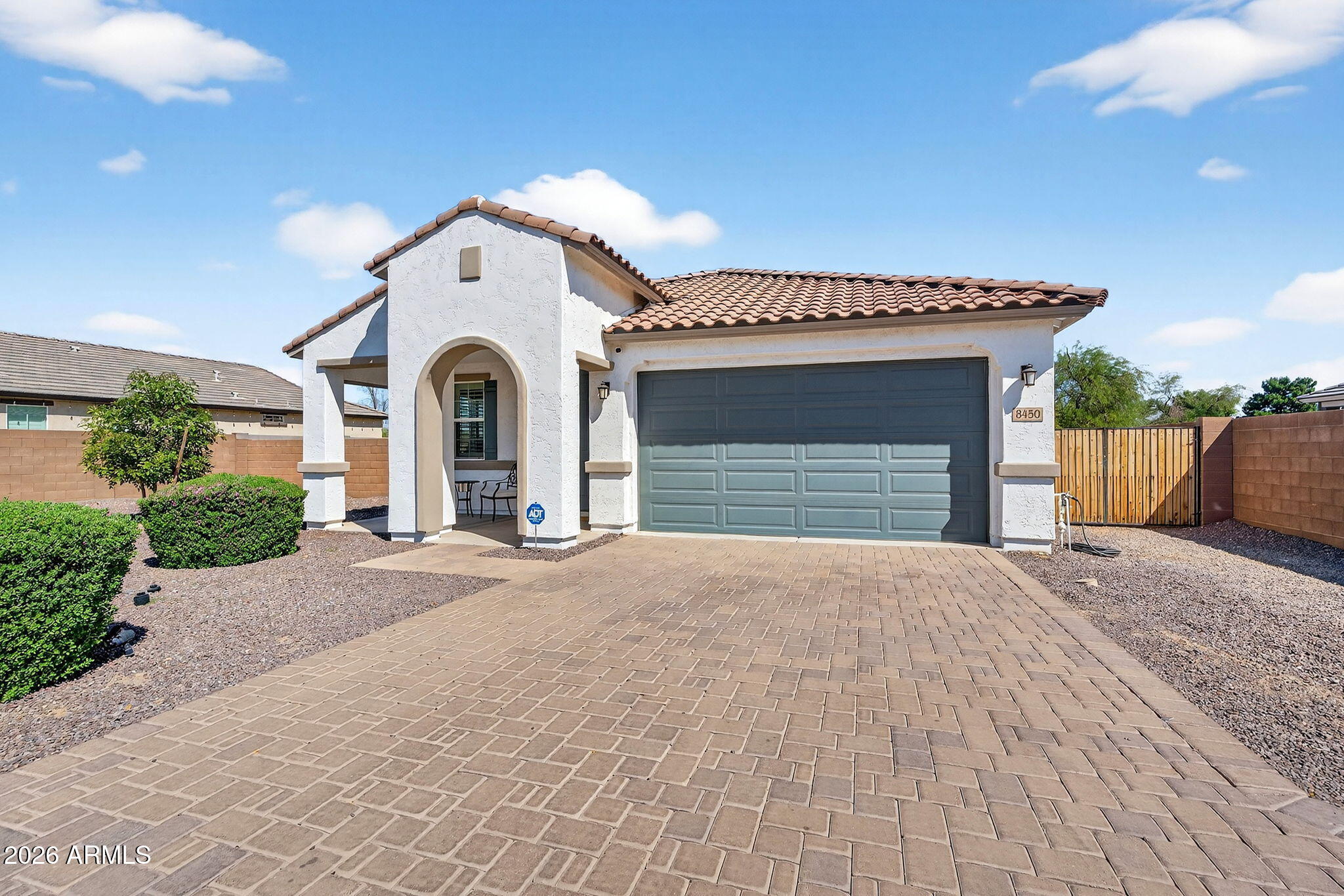 8450 W MEDLOCK Drive