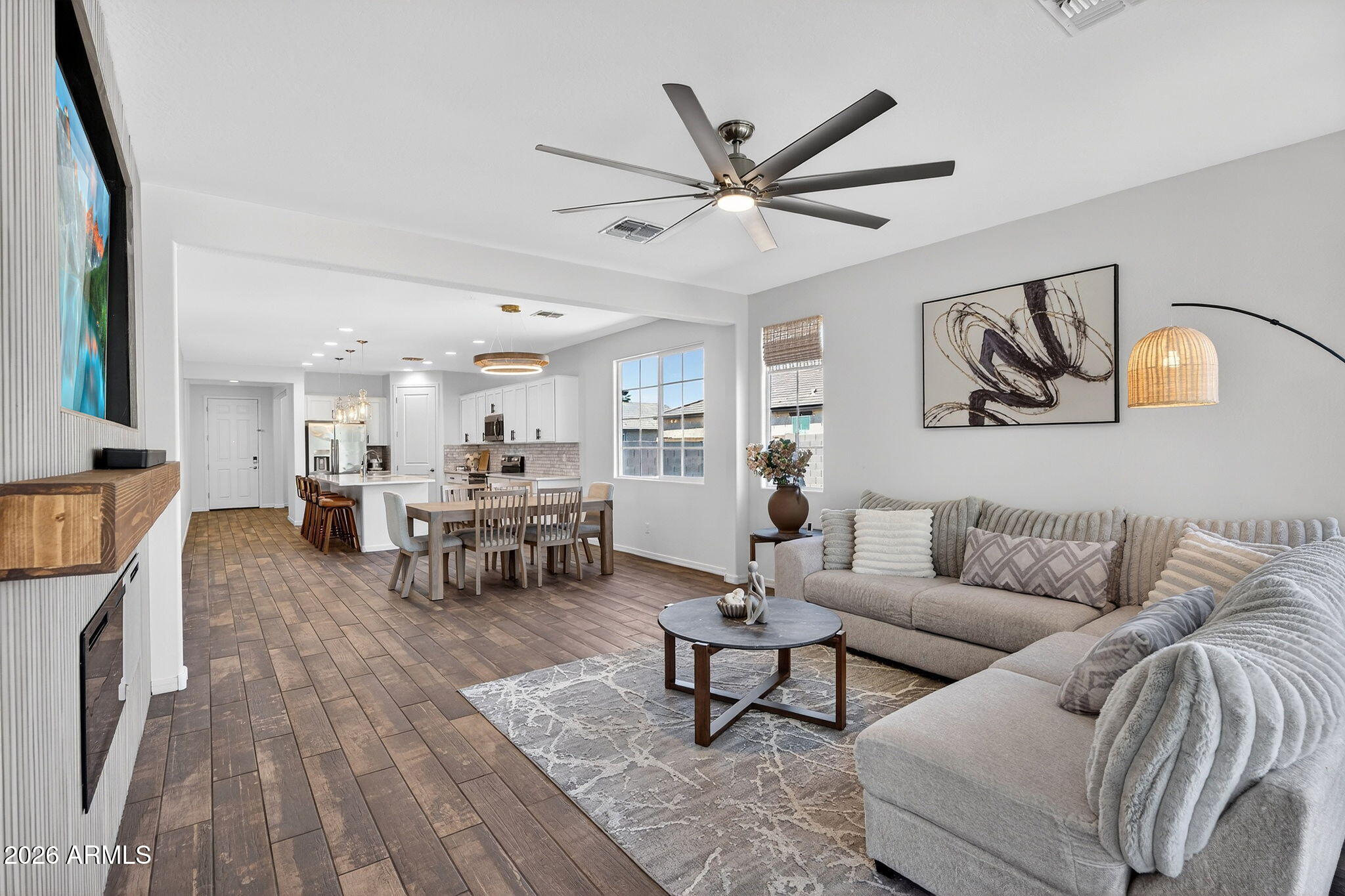 8450 W MEDLOCK Drive