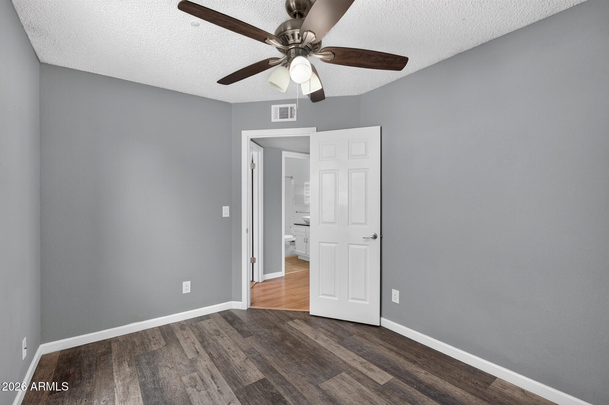 1111 N 64TH Street 10