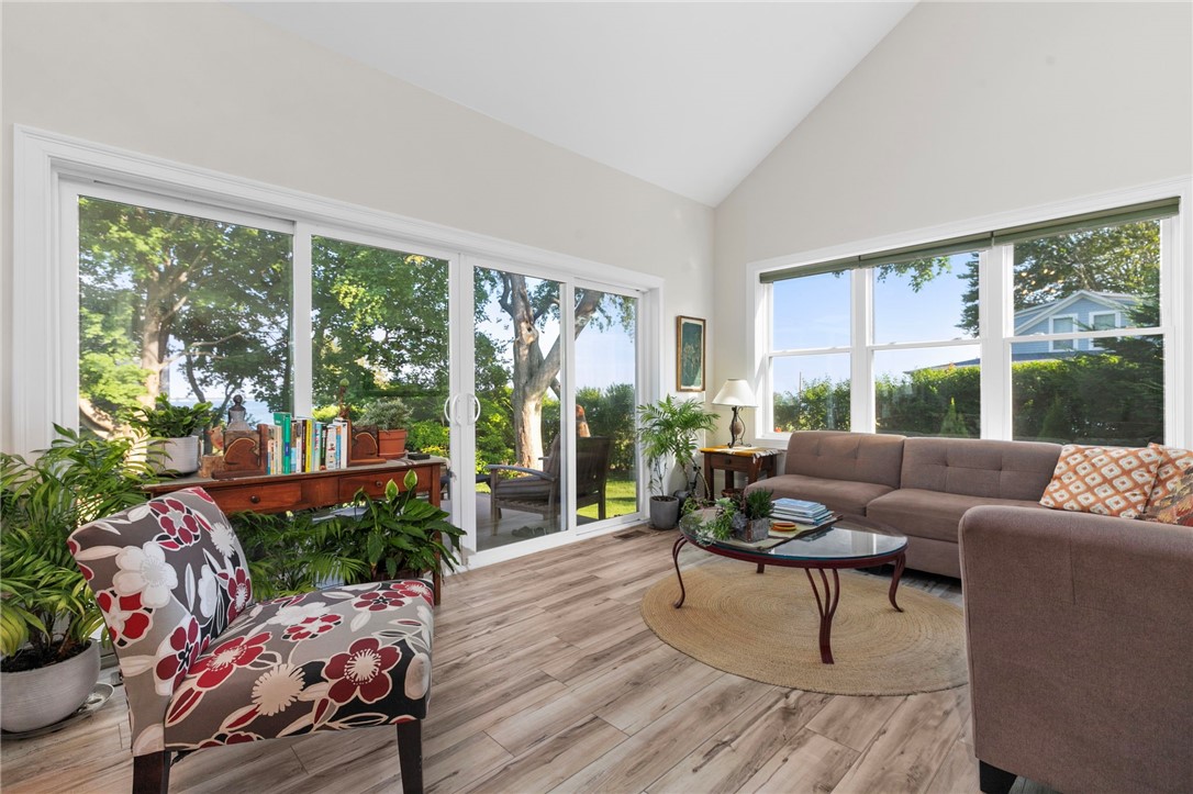 6 Buena Vista Avenue