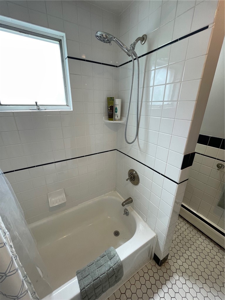 12 Callender Avenue 1