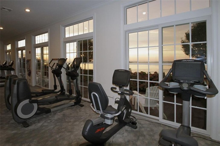 165 Newport Harbor Drive