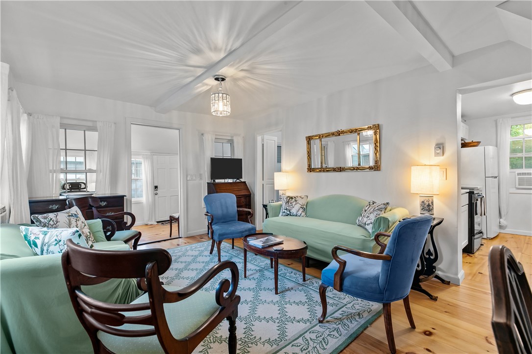 190 Railroad Avenue