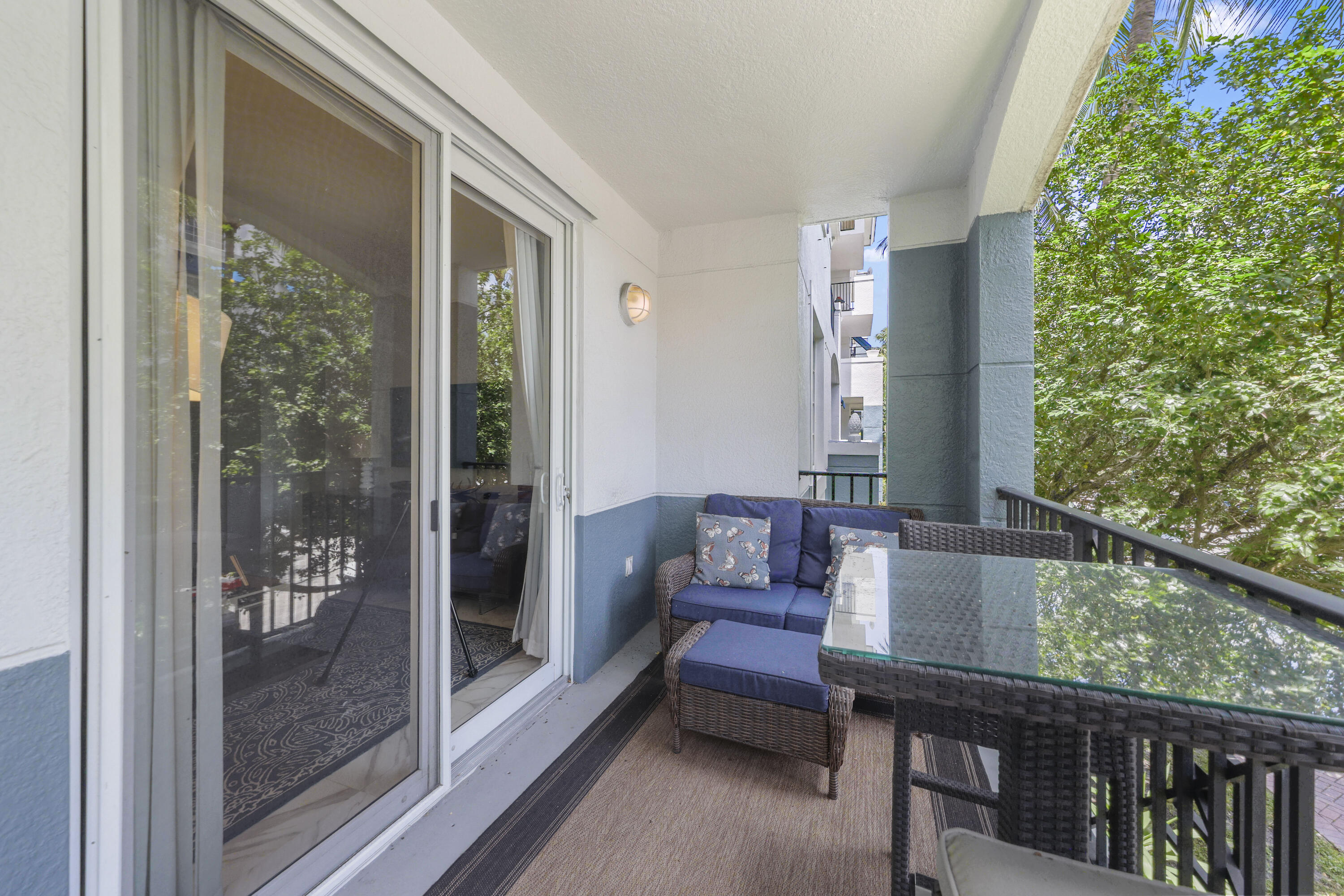 250 NE 3rd Avenue 1208