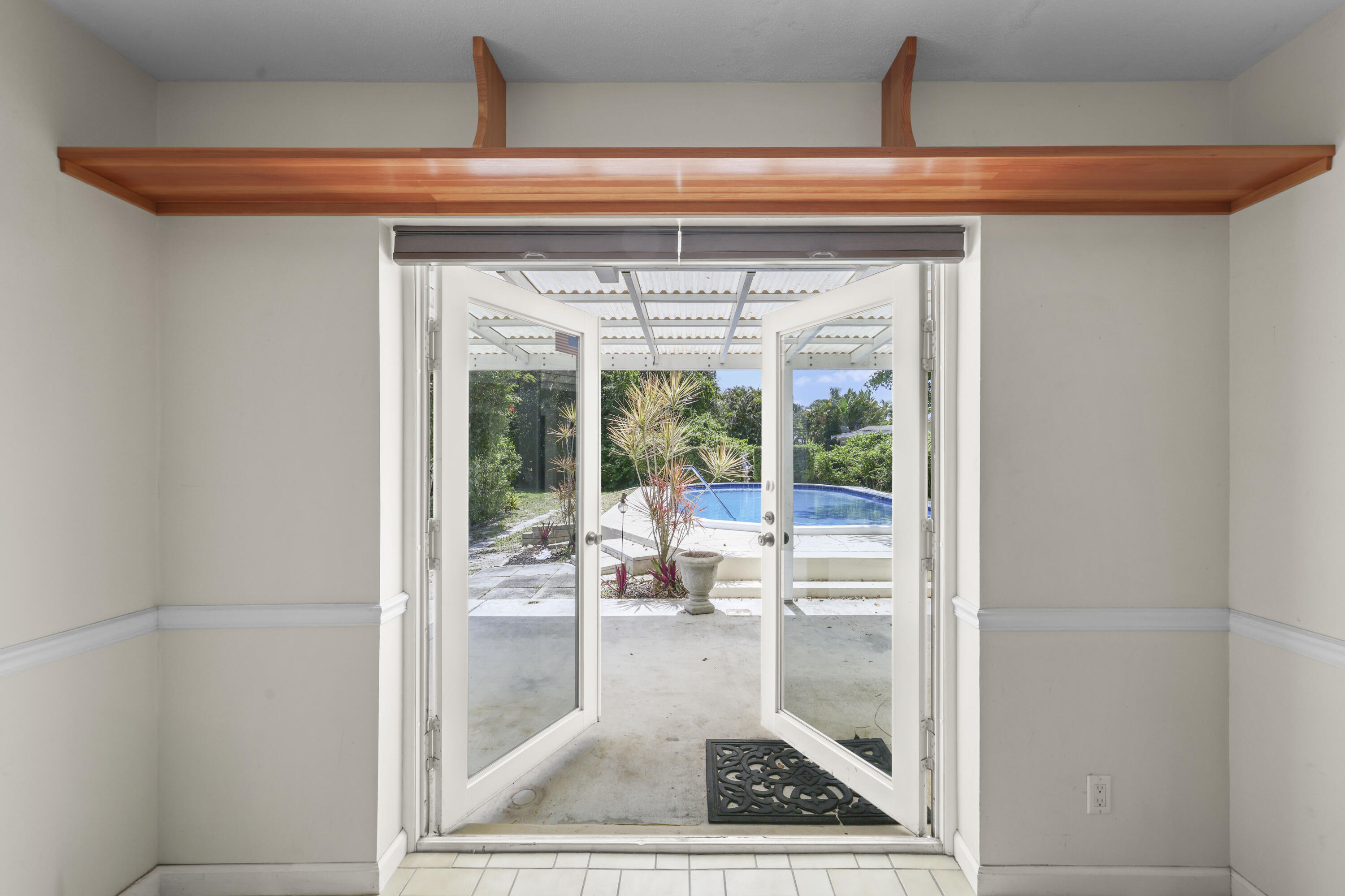 1720 SW 10th Street
