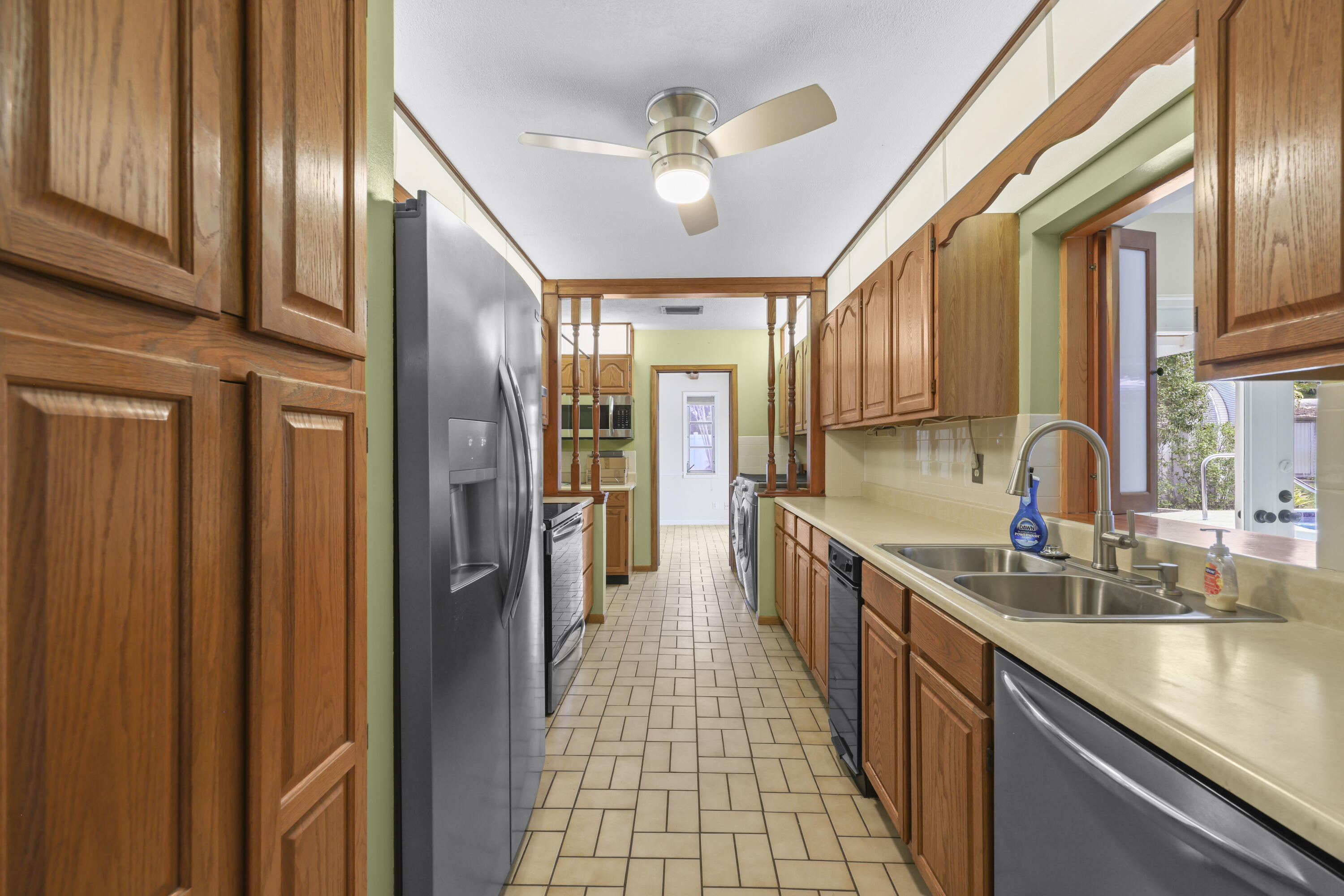 1720 SW 10th Street