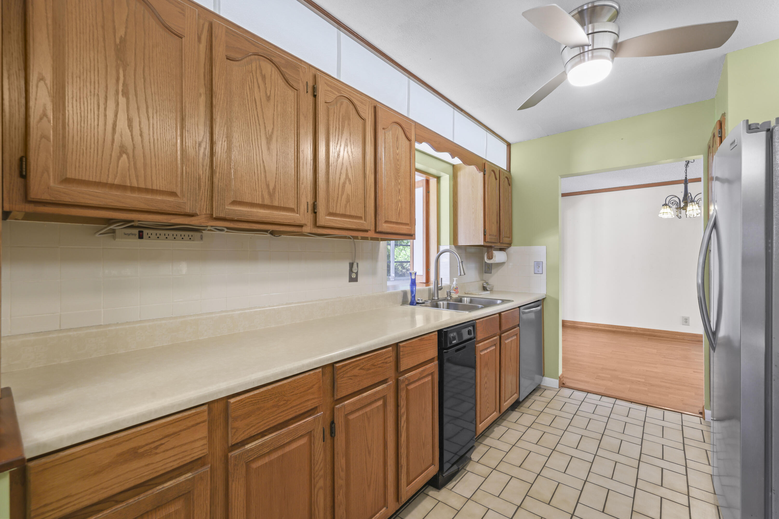 1720 SW 10th Street
