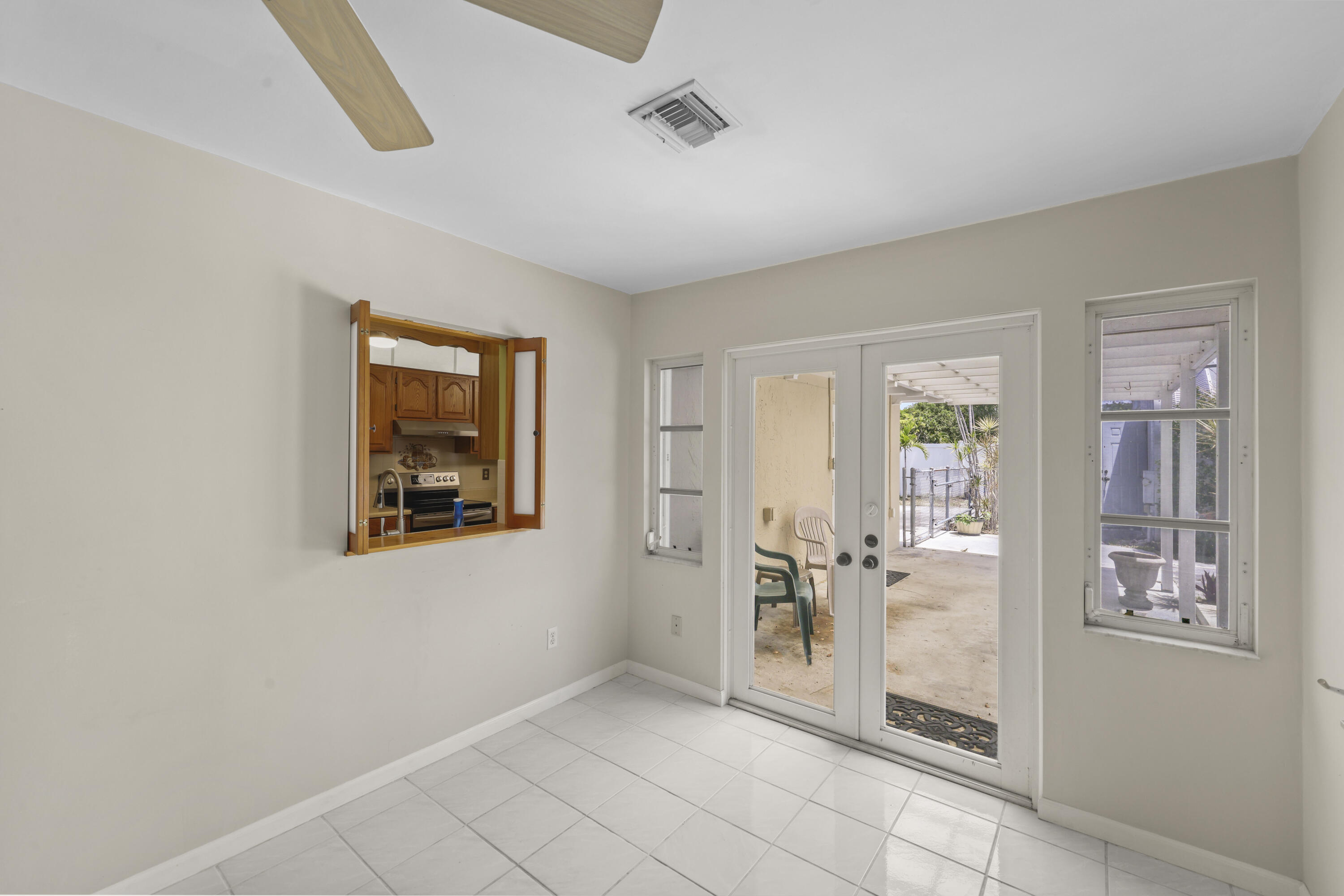 1720 SW 10th Street