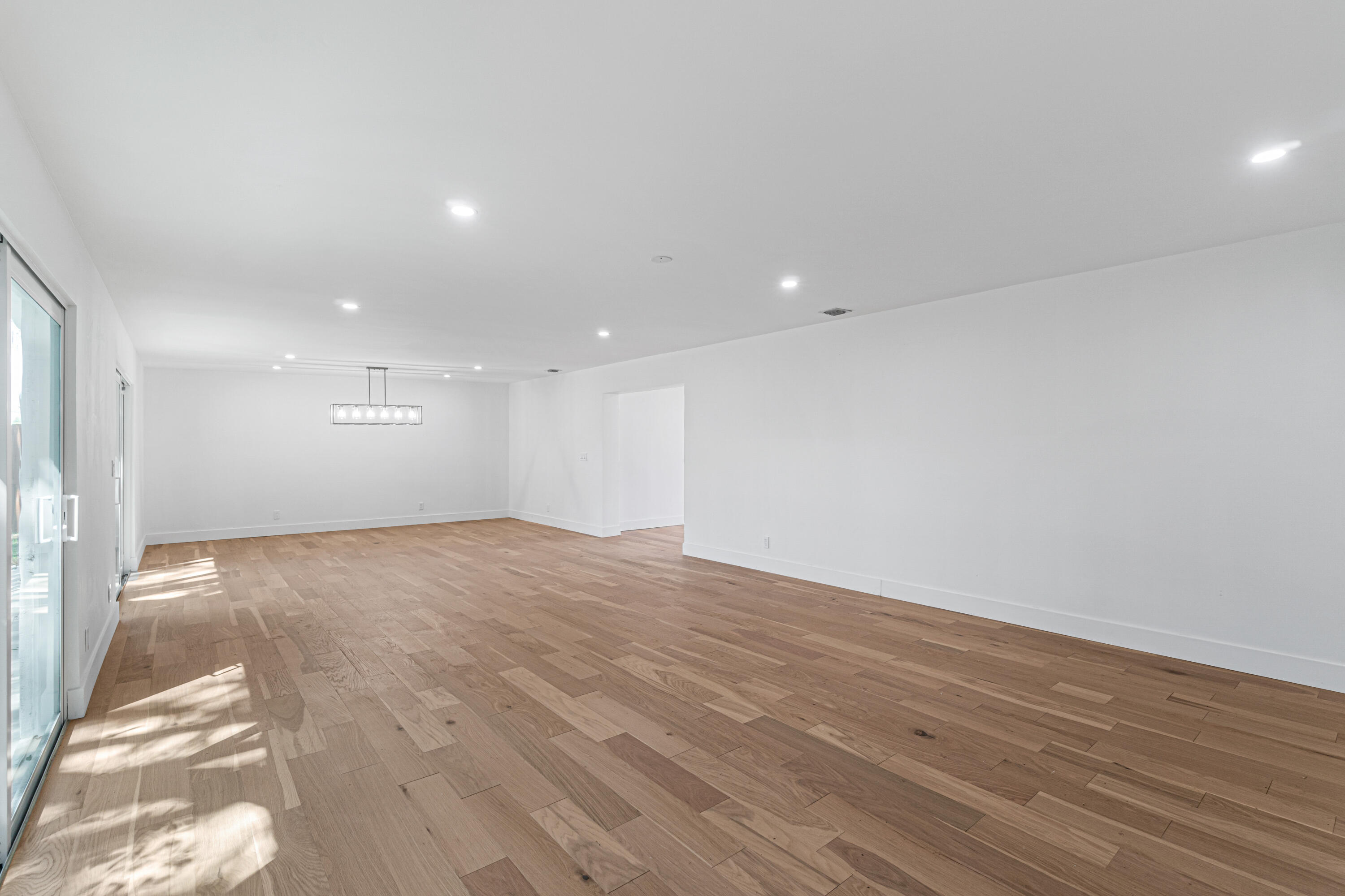 1188 W Camino