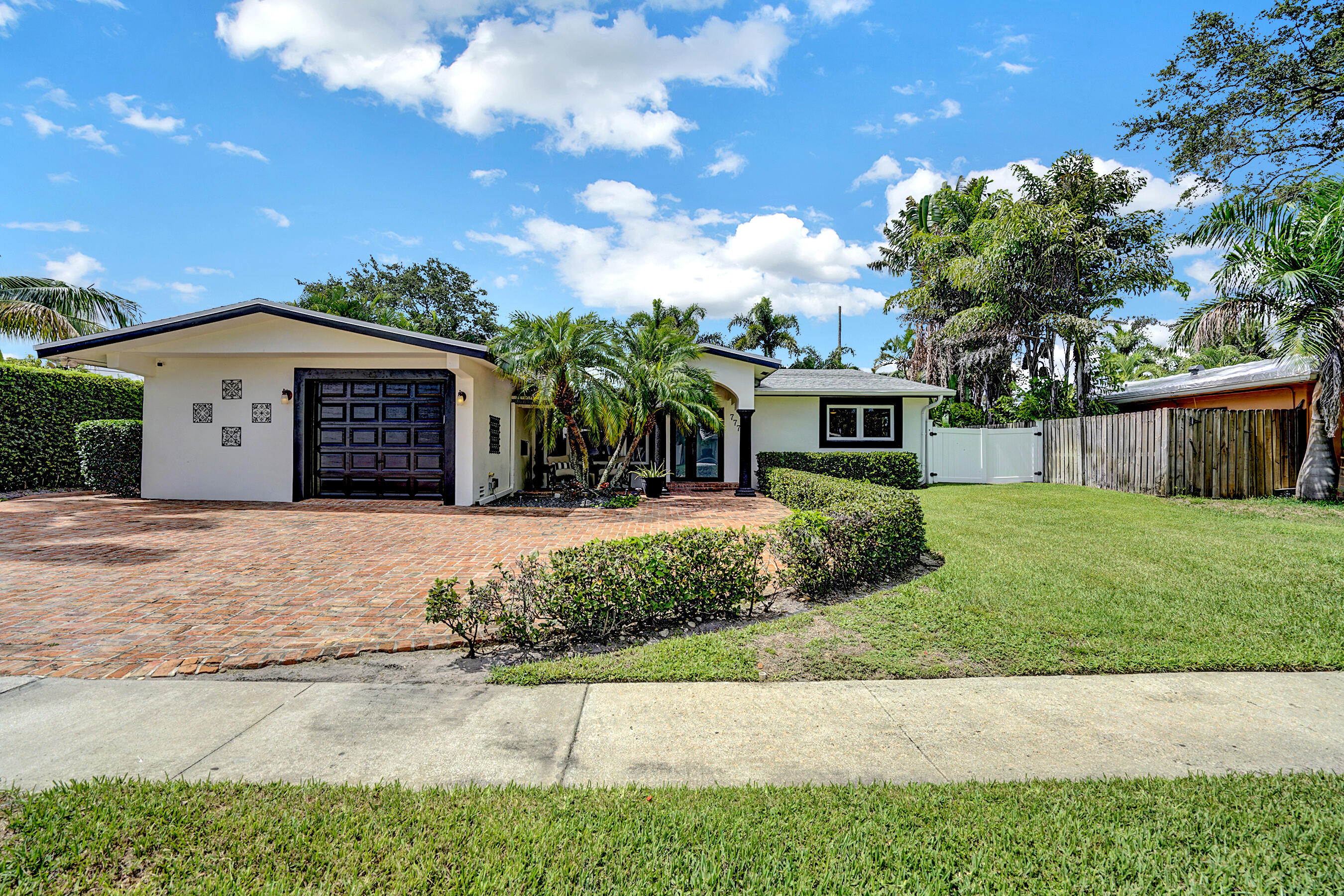 777 SW 7th Street
