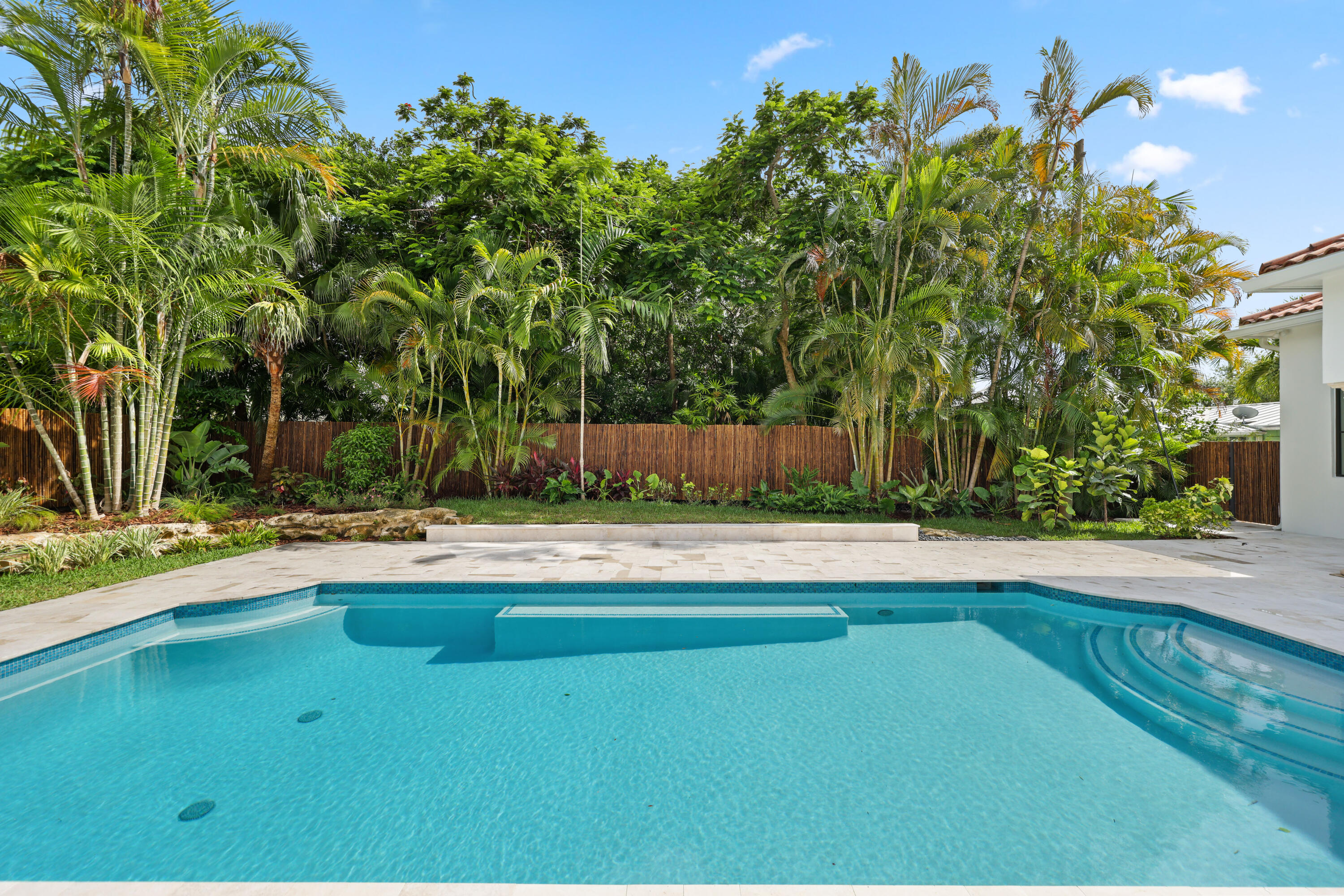 1107 Periwinkle Lane