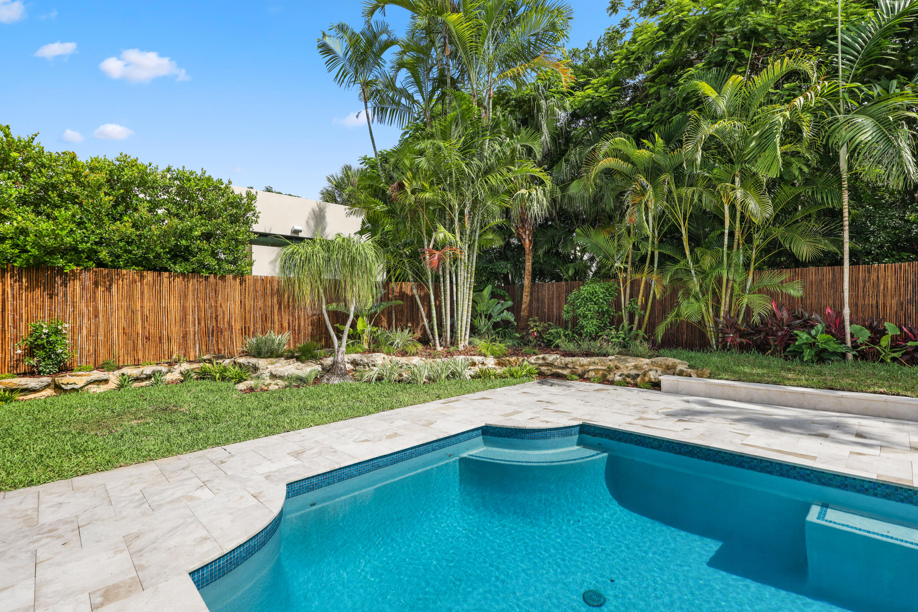 1107 Periwinkle Lane