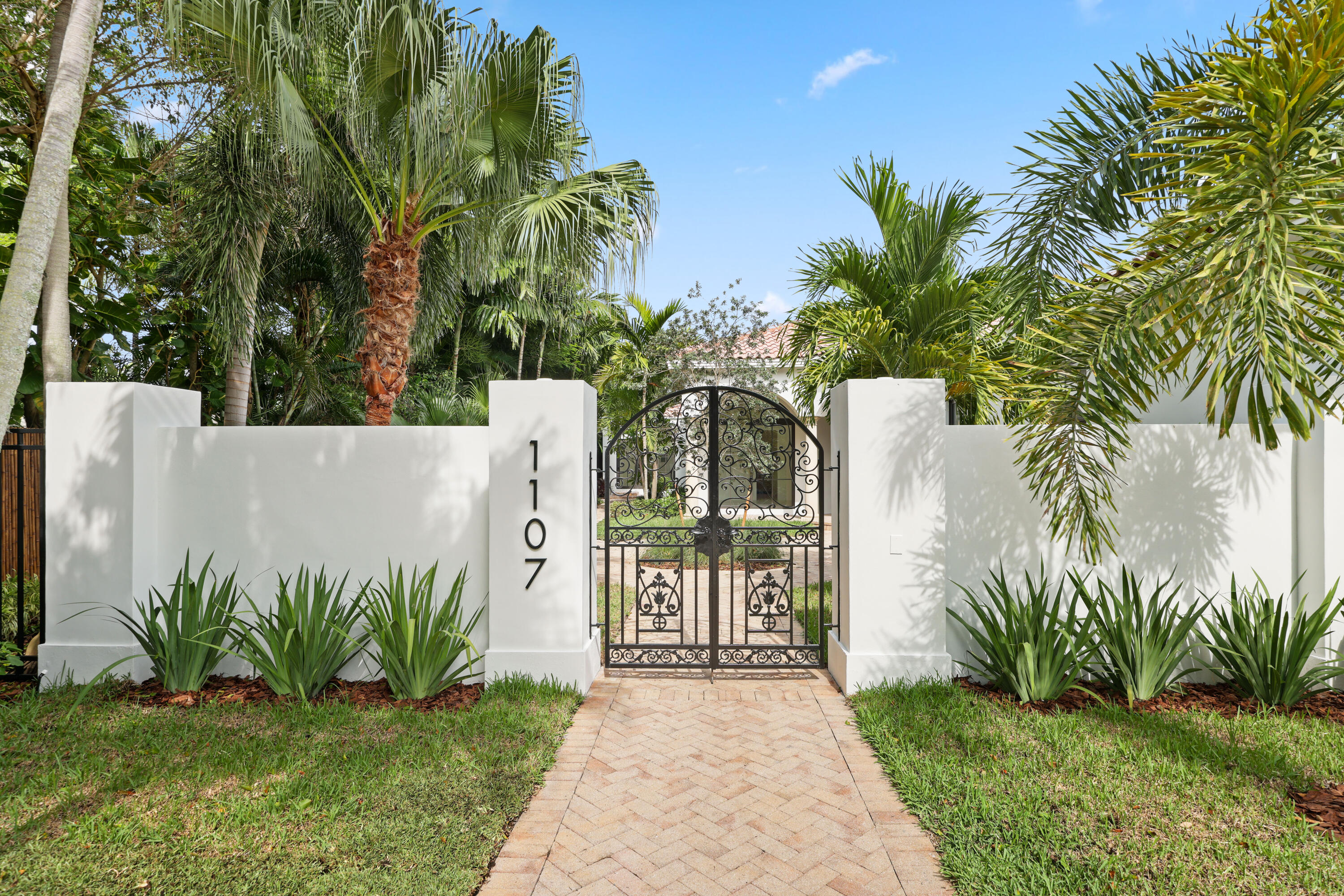 1107 Periwinkle Lane