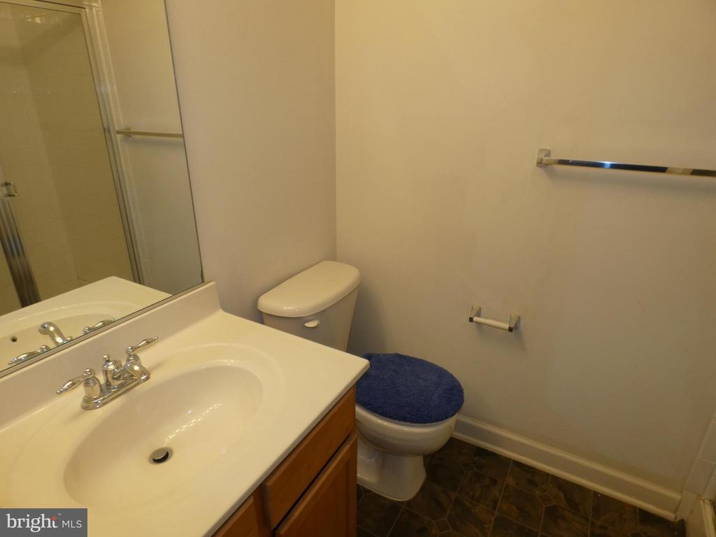 1308 SAUNDERS DRIVE