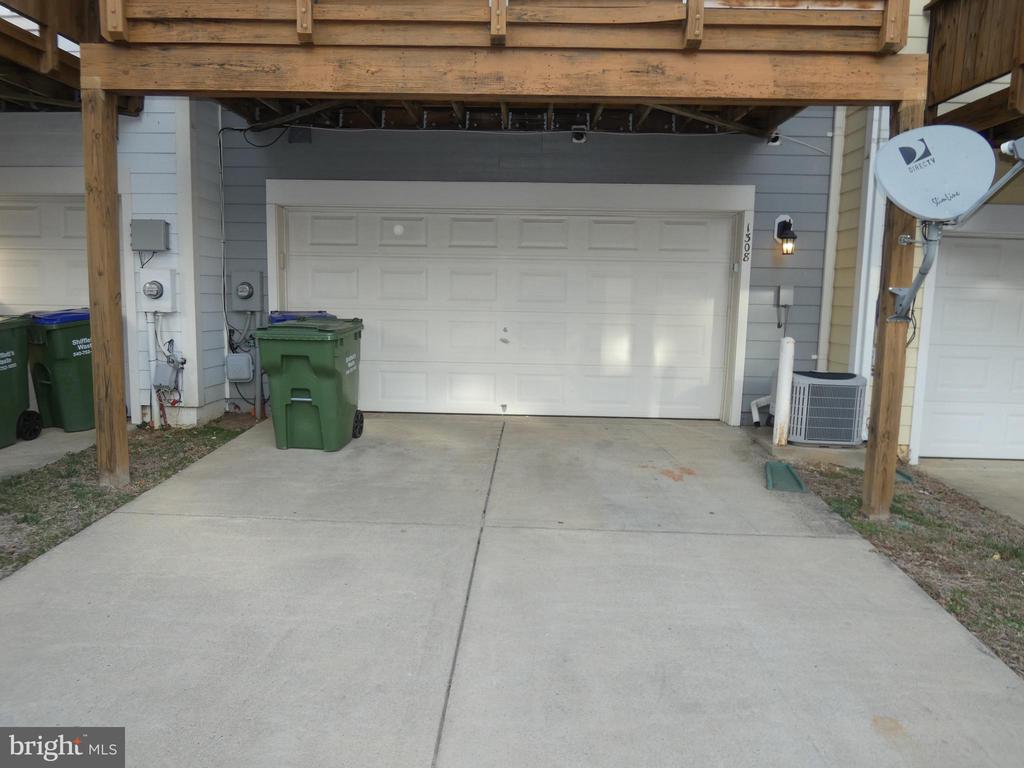 1308 SAUNDERS DRIVE