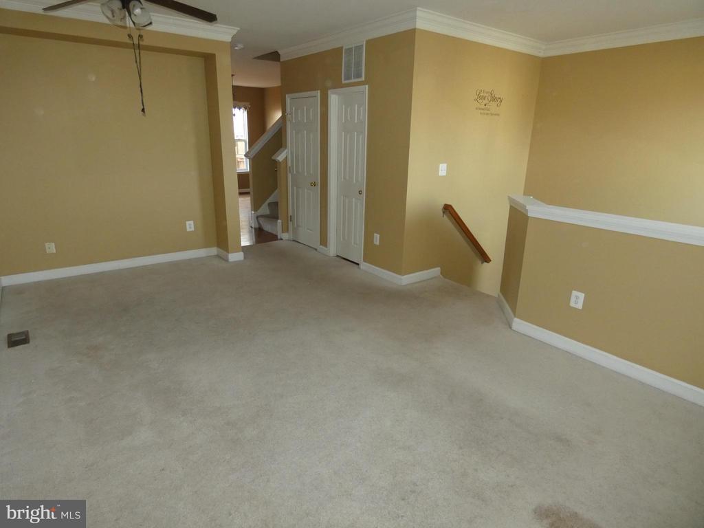 1308 SAUNDERS DRIVE