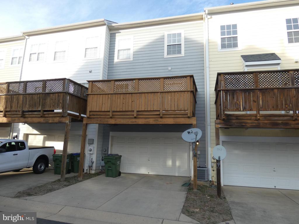1308 SAUNDERS DRIVE