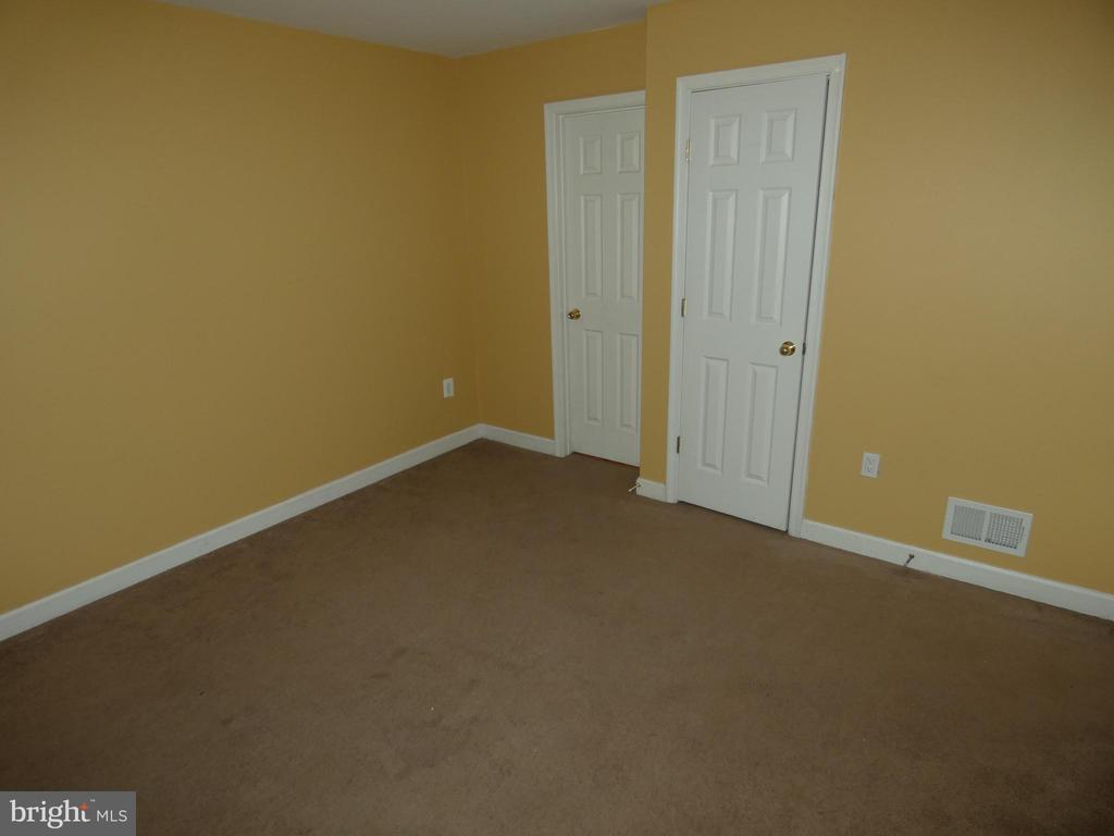 1308 SAUNDERS DRIVE