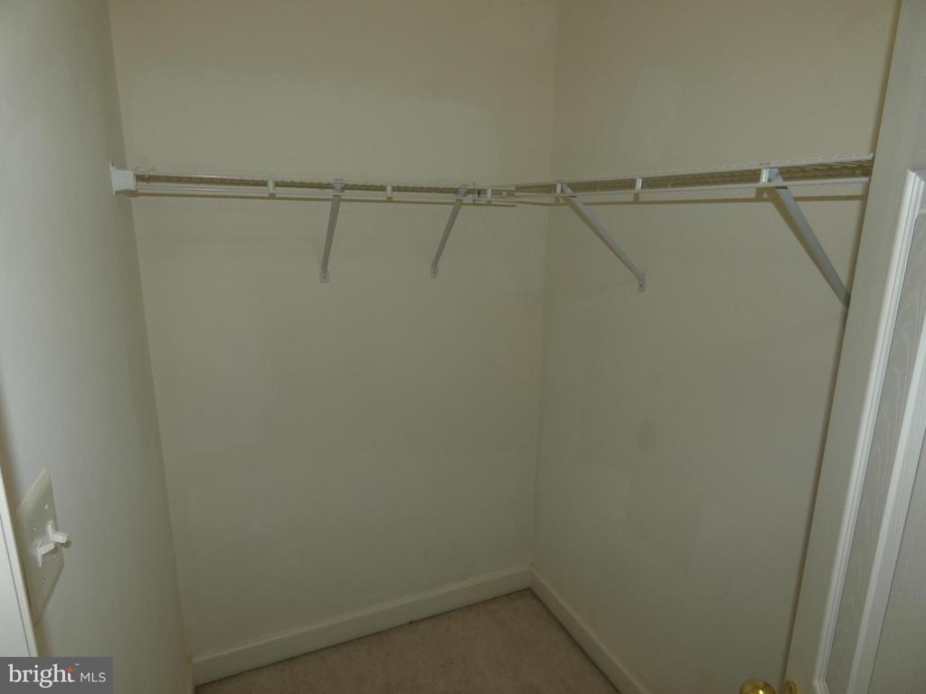 1308 SAUNDERS DRIVE