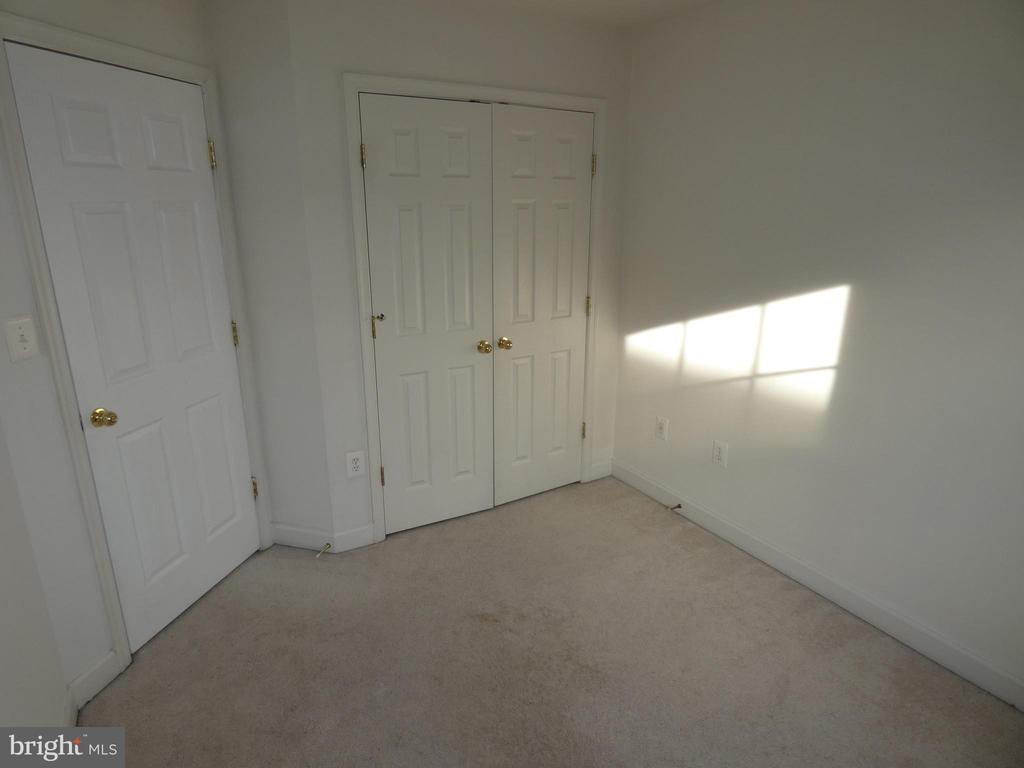 1308 SAUNDERS DRIVE