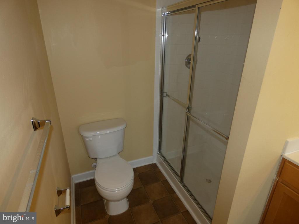 1308 SAUNDERS DRIVE